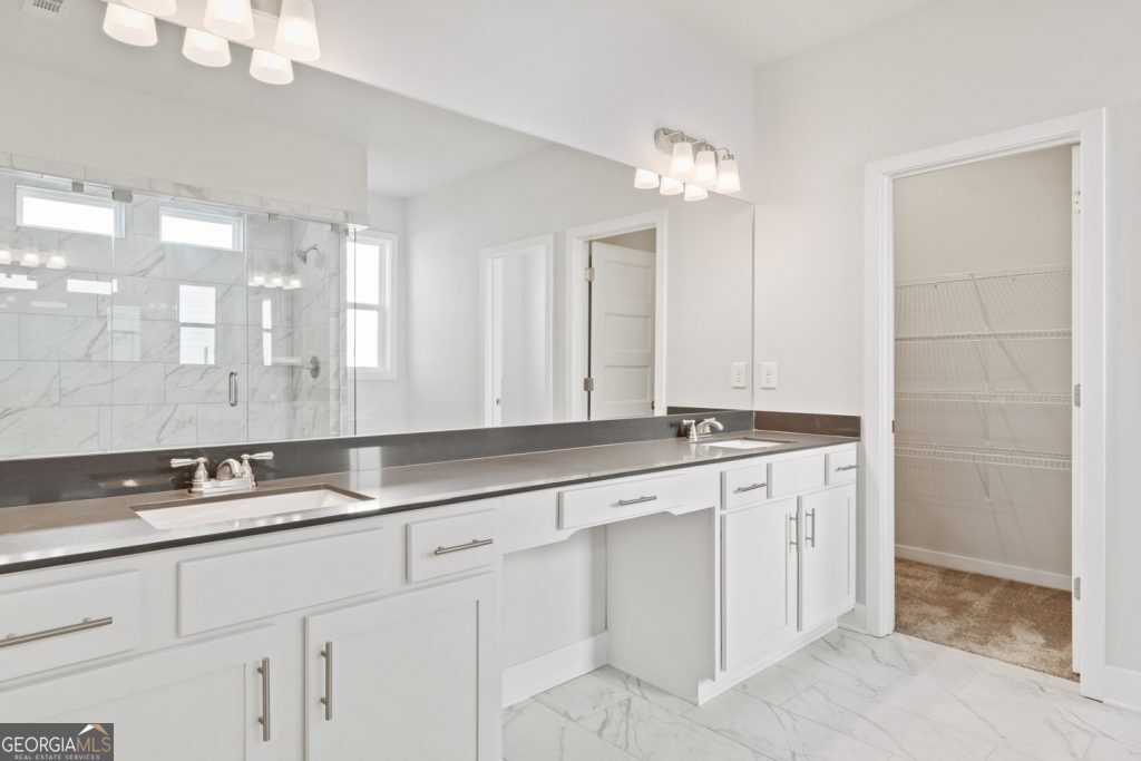 2437 Enchanted Sky Way