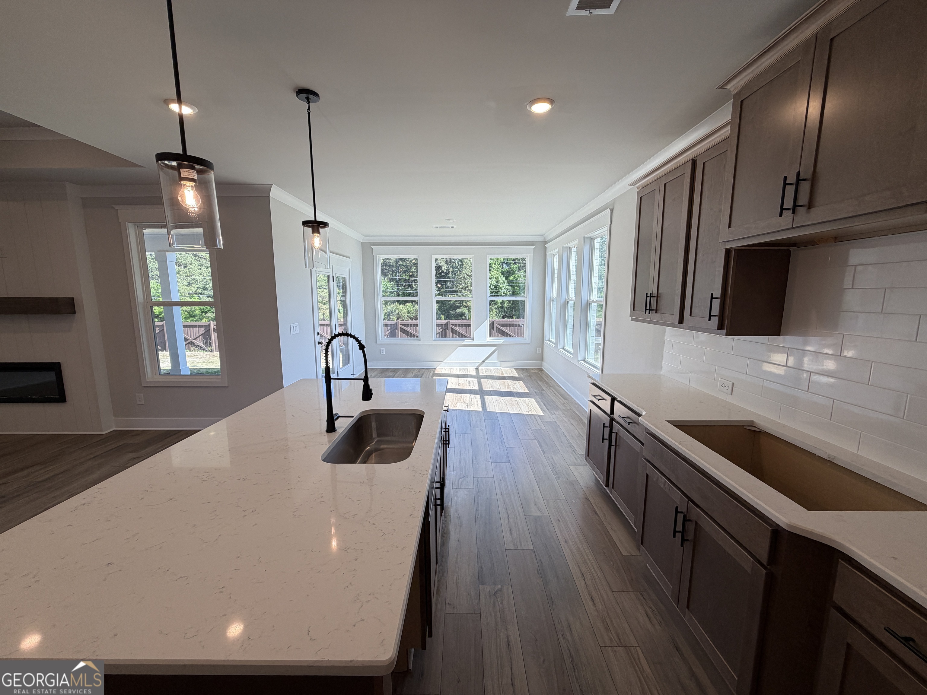 2437 Enchanted Sky Way