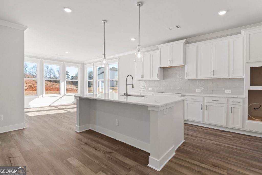 2437 Enchanted Sky Way