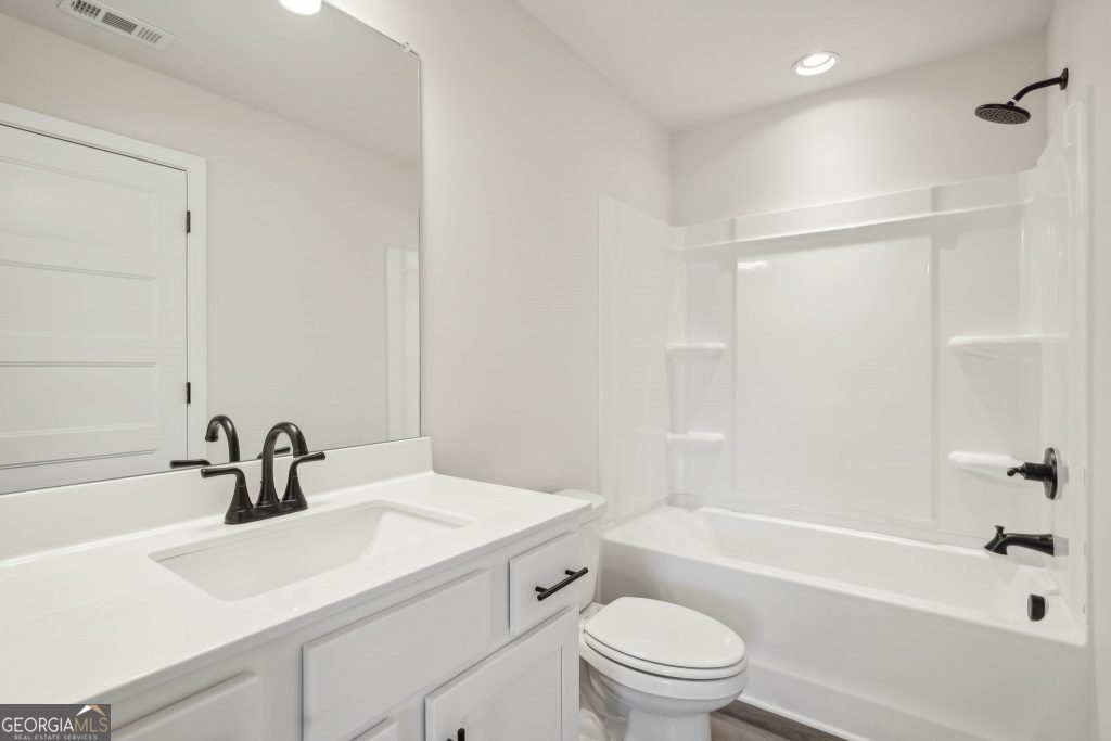 2437 Enchanted Sky Way