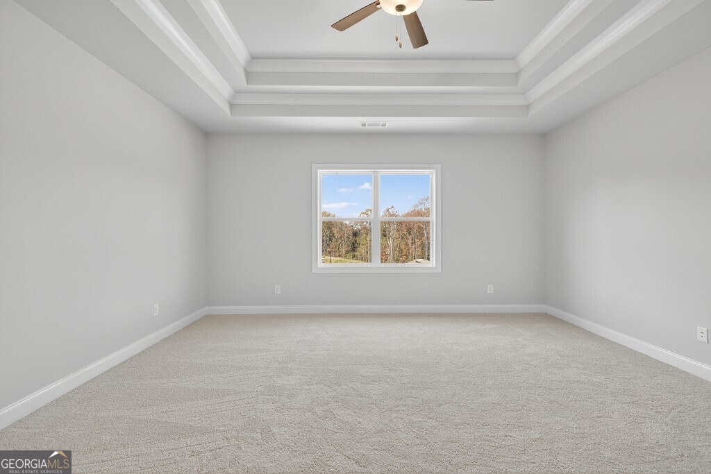 5662 Evelyn Lane