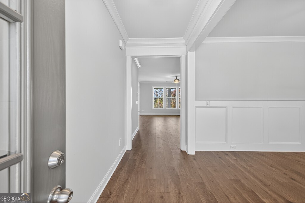 5662 Evelyn Lane