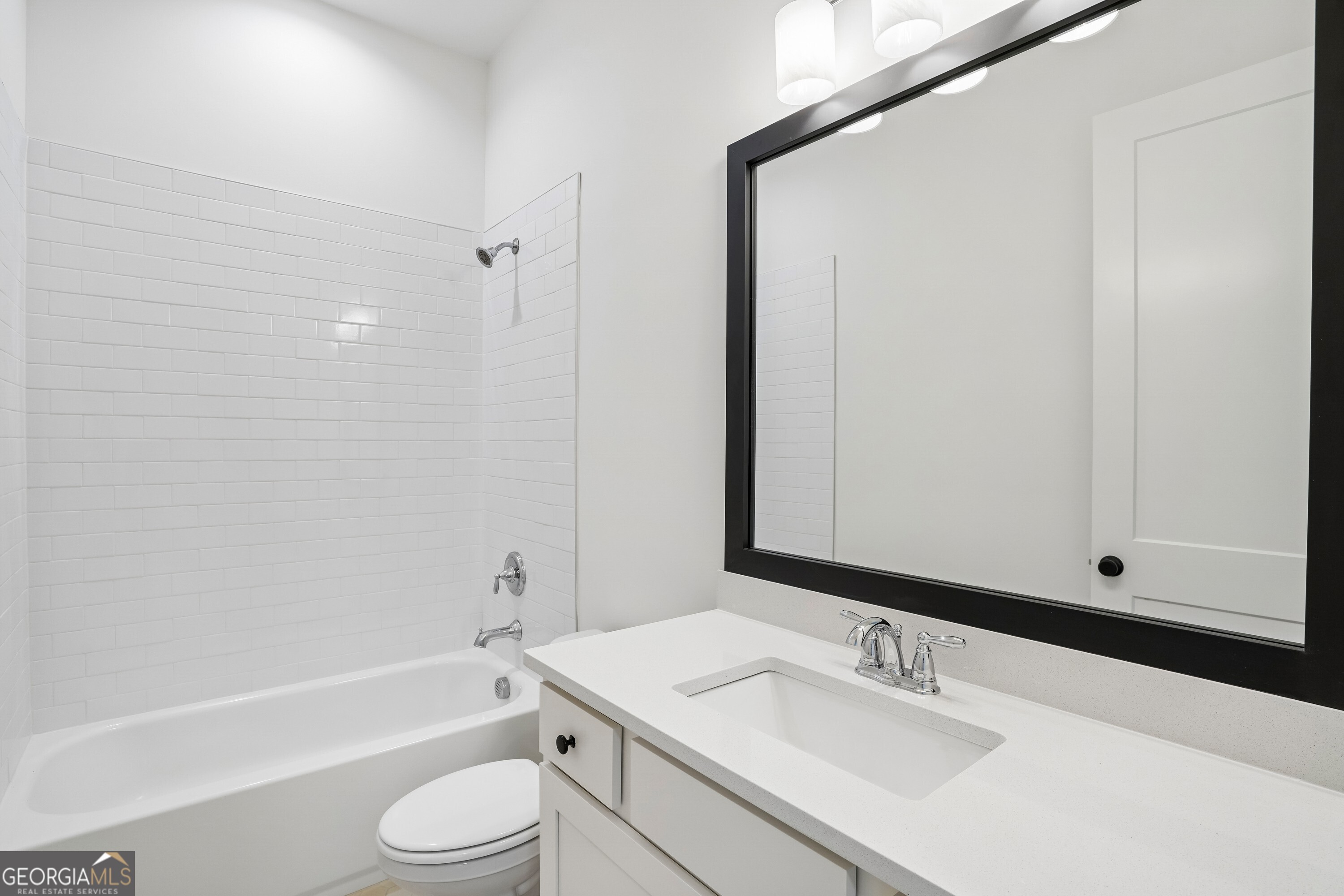 2395 Glade Overlook