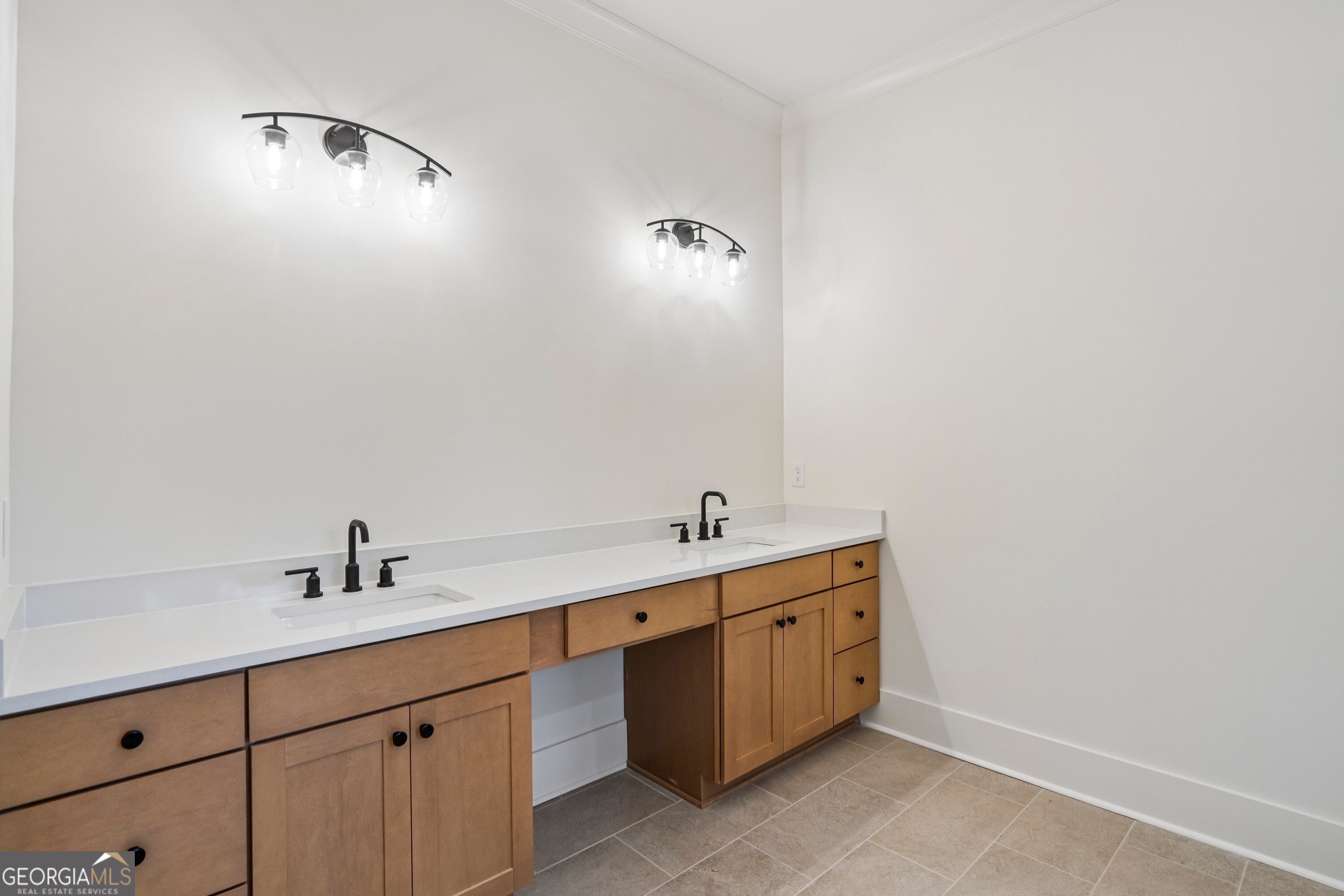 2395 Glade Overlook