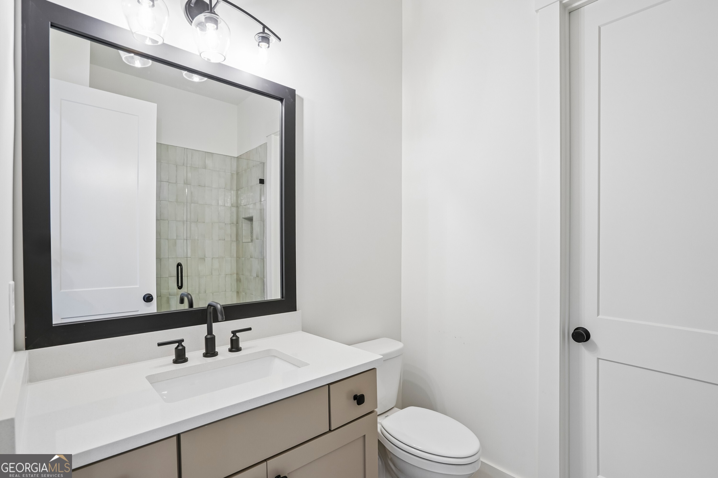 2395 Glade Overlook