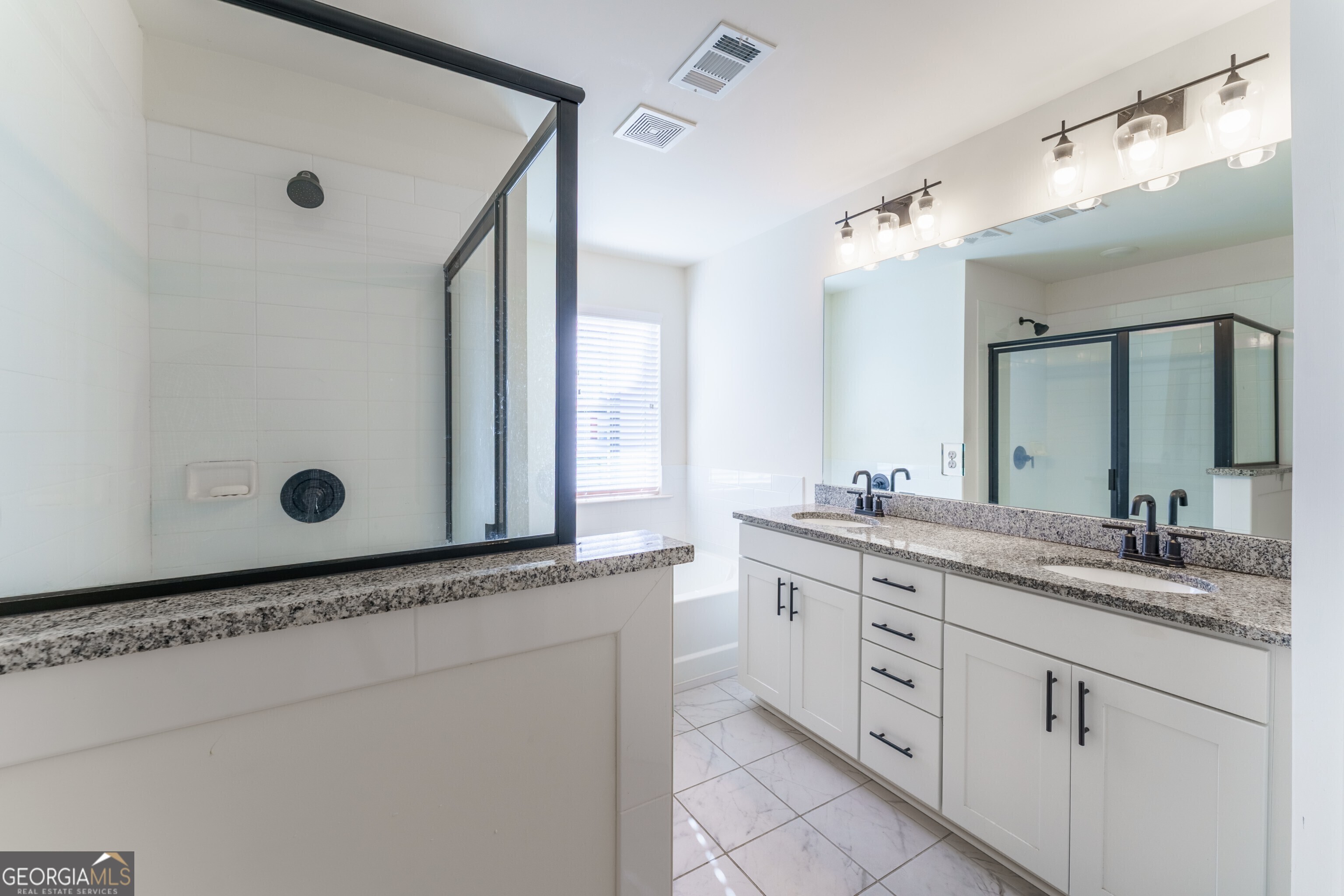 73 South Auburn Landing Place