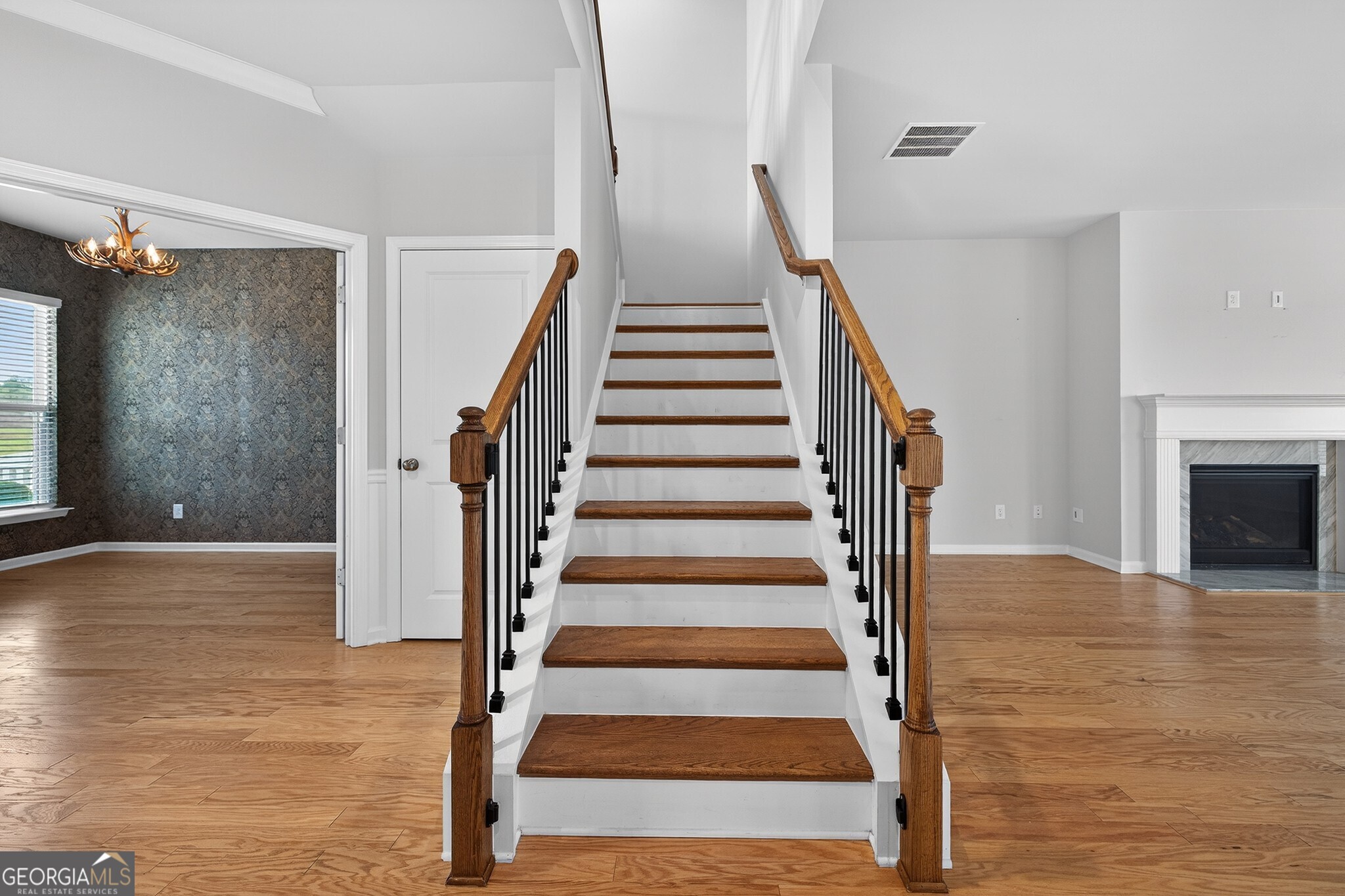 7277 Maple Brook Lane