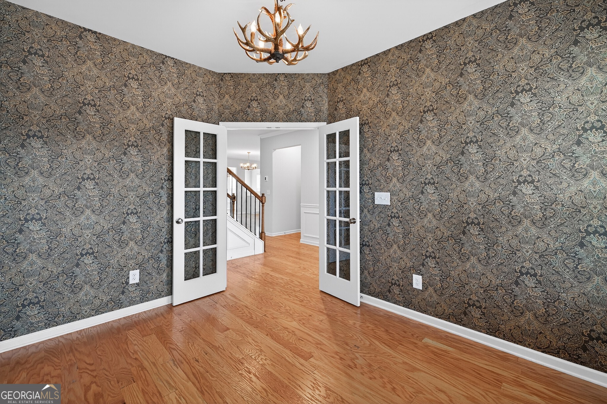 7277 Maple Brook Lane