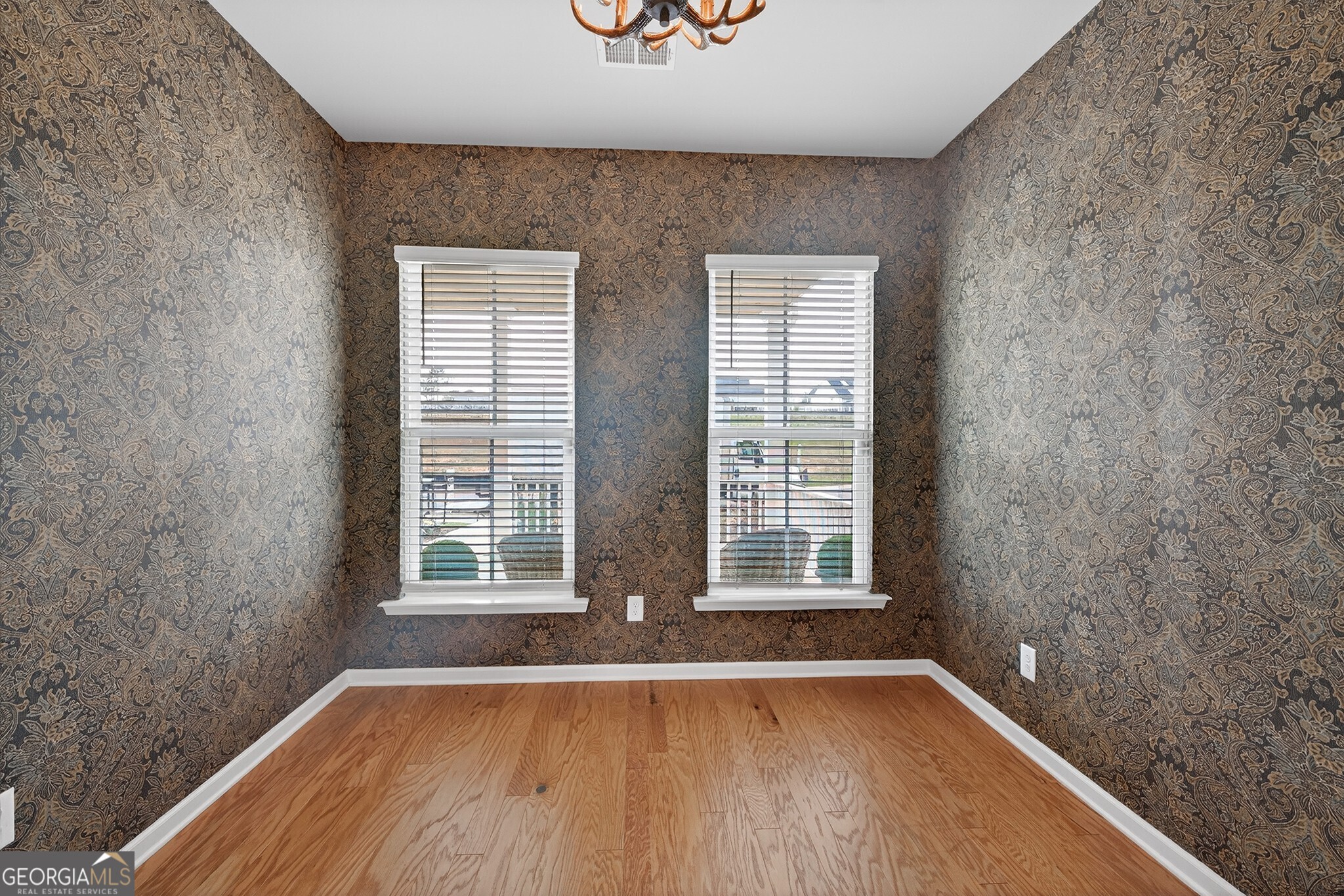 7277 Maple Brook Lane