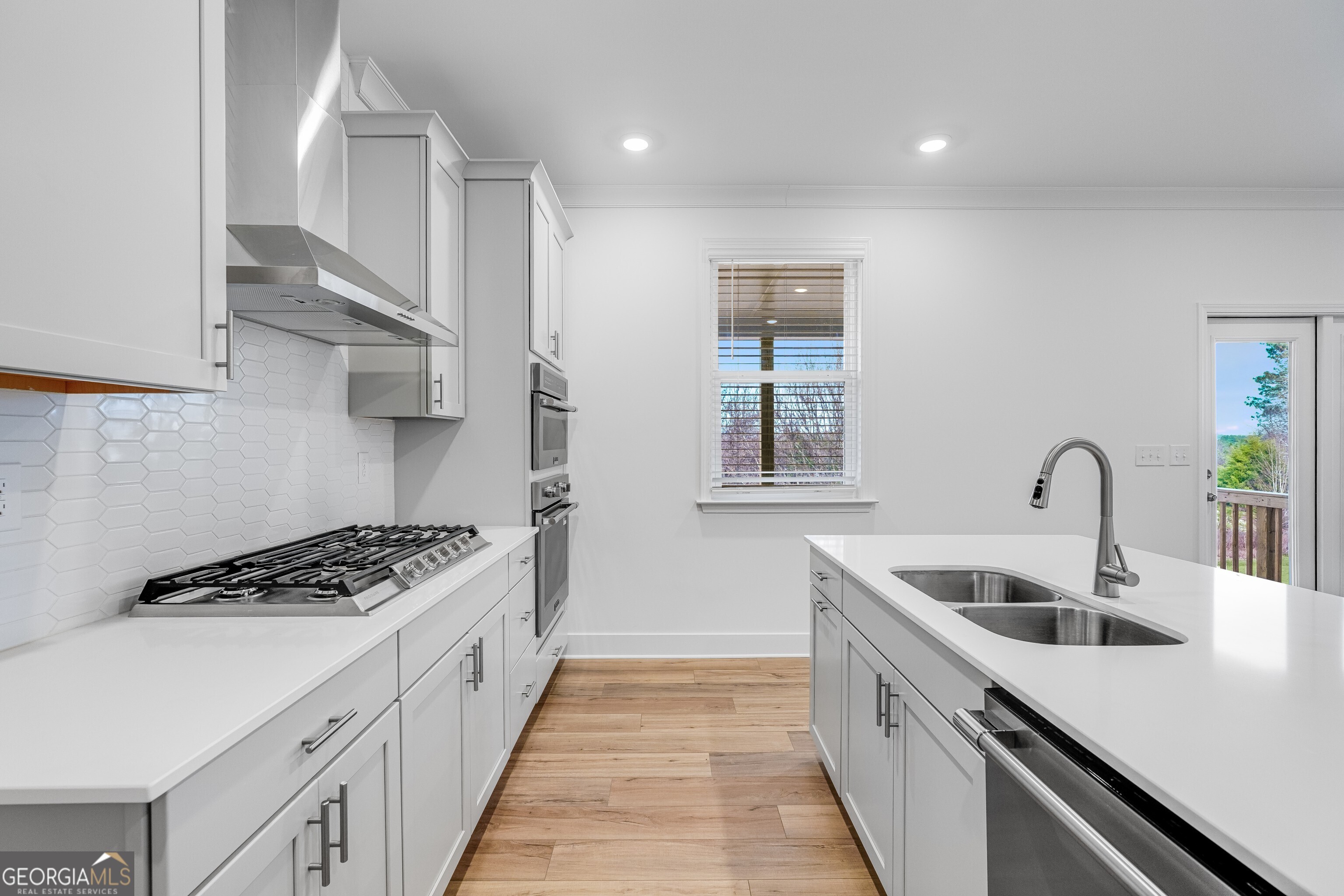 1040 Reagan Drive
