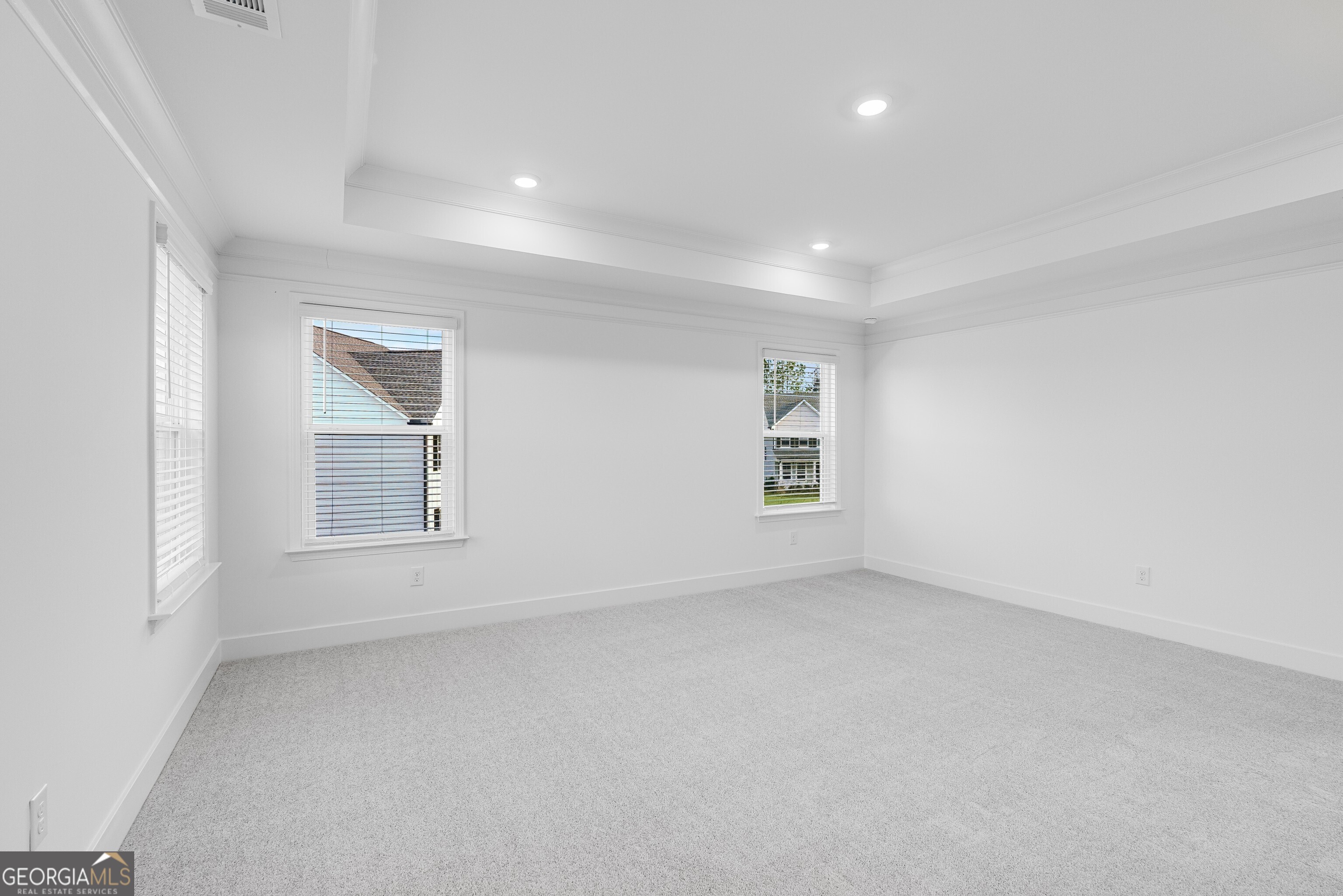 1040 Reagan Drive