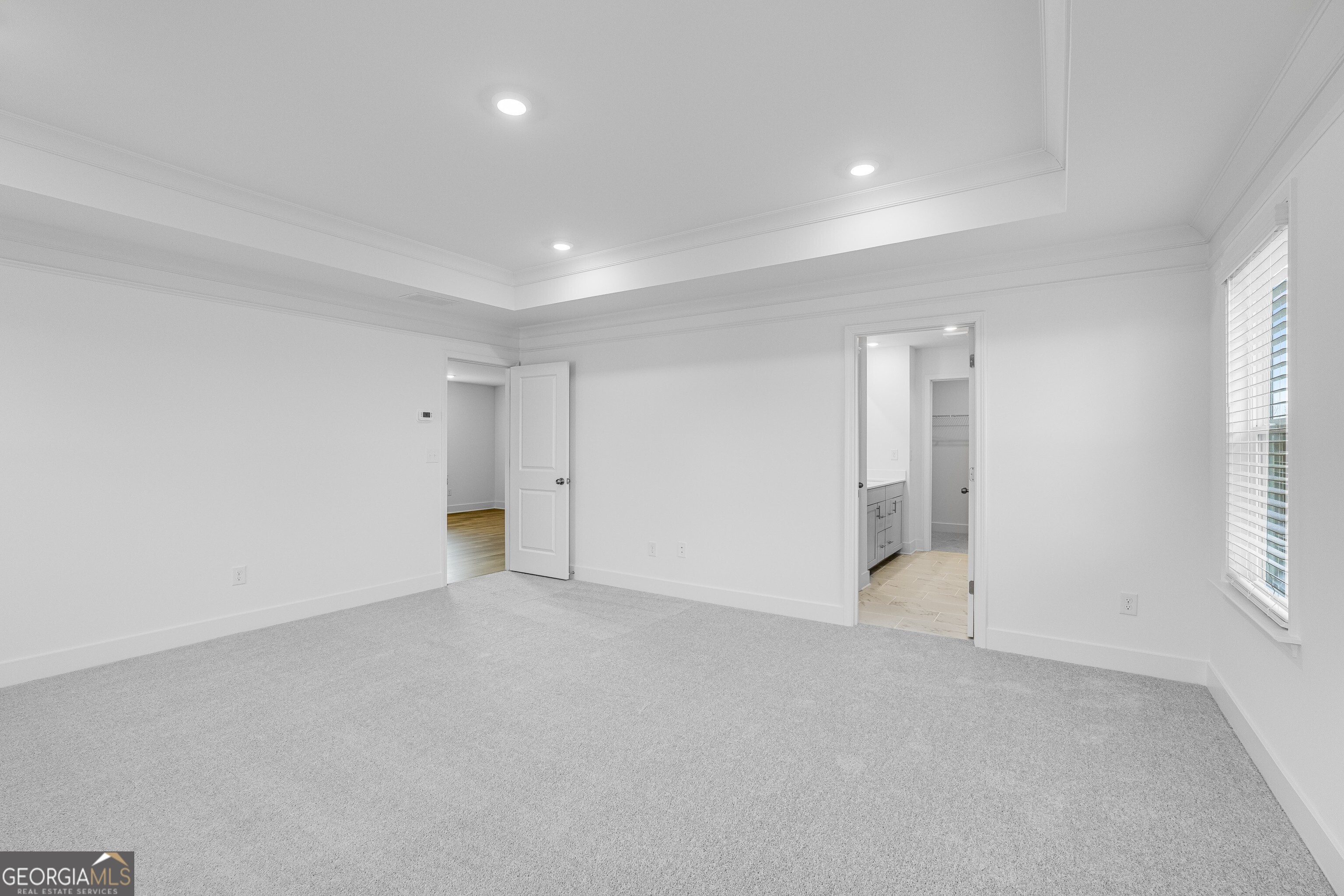 1040 Reagan Drive