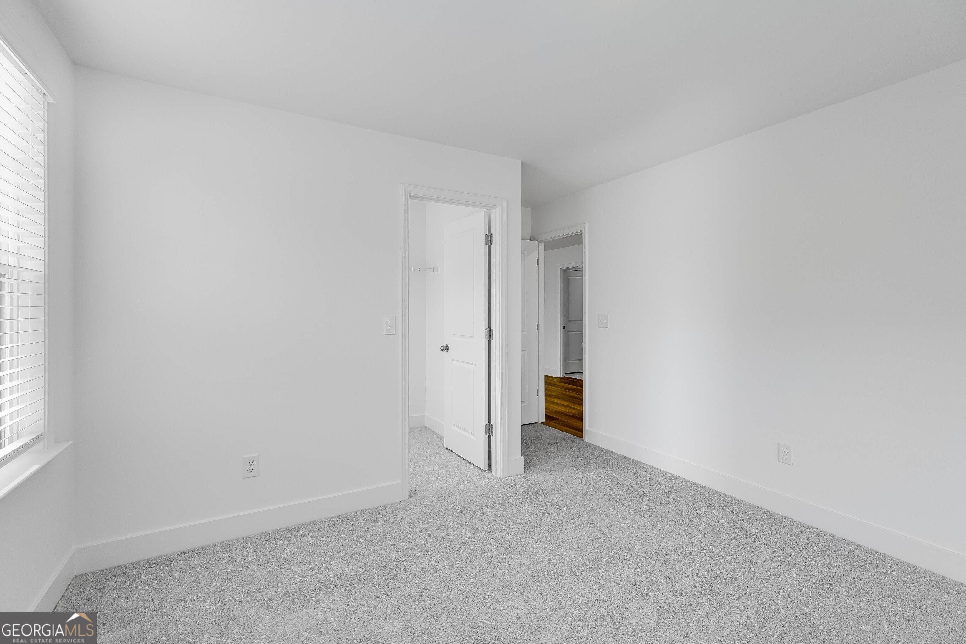 1040 Reagan Drive