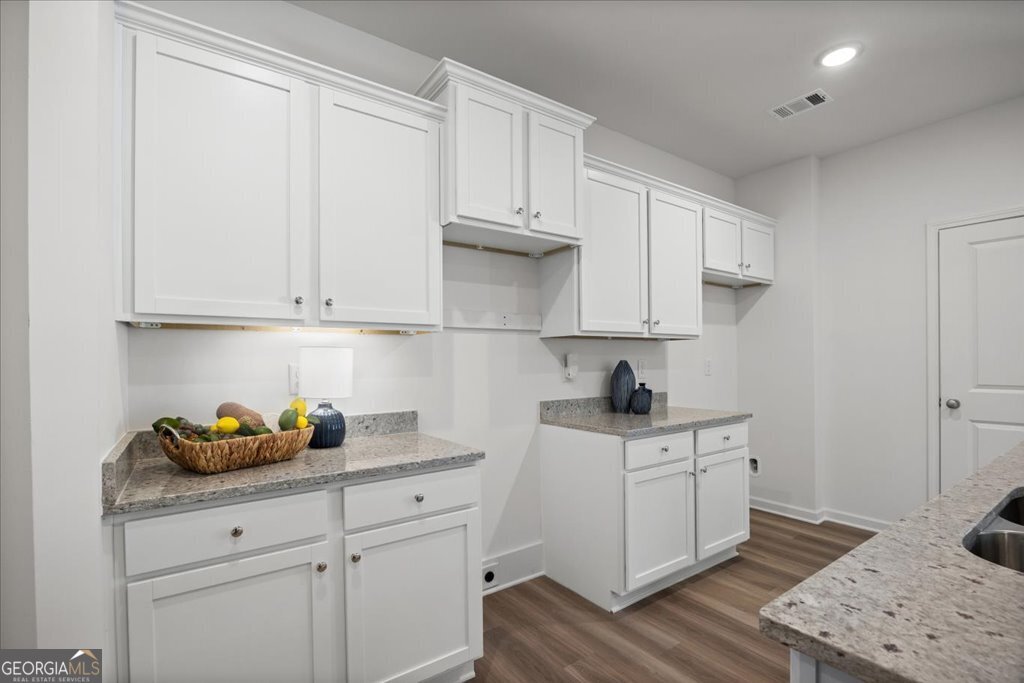 1581 Salem Drive # 80