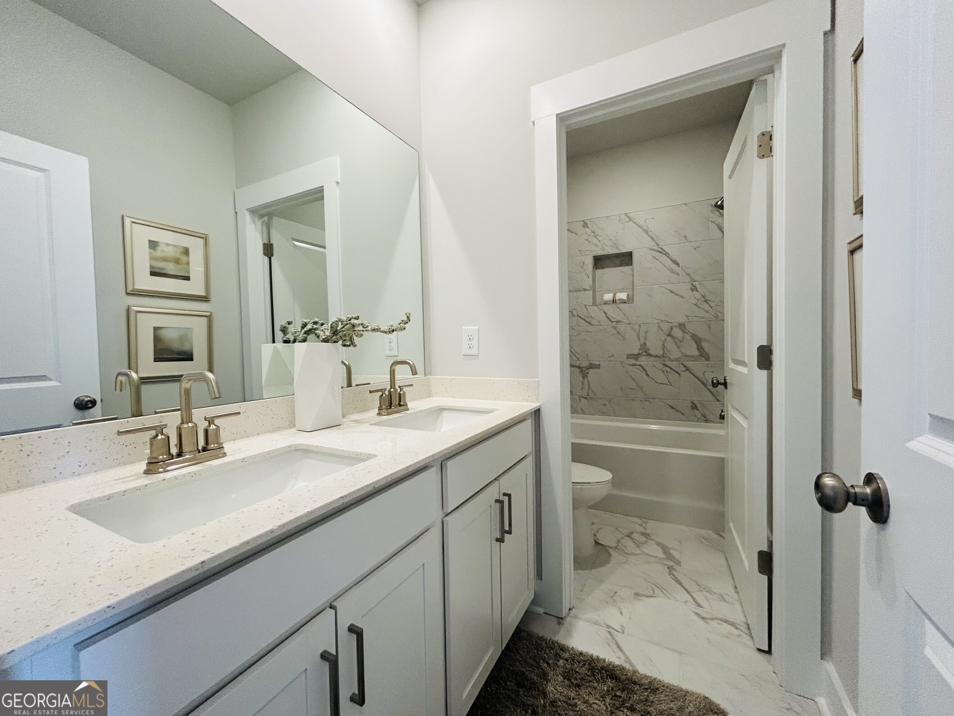 120 Crimson Feather Drive