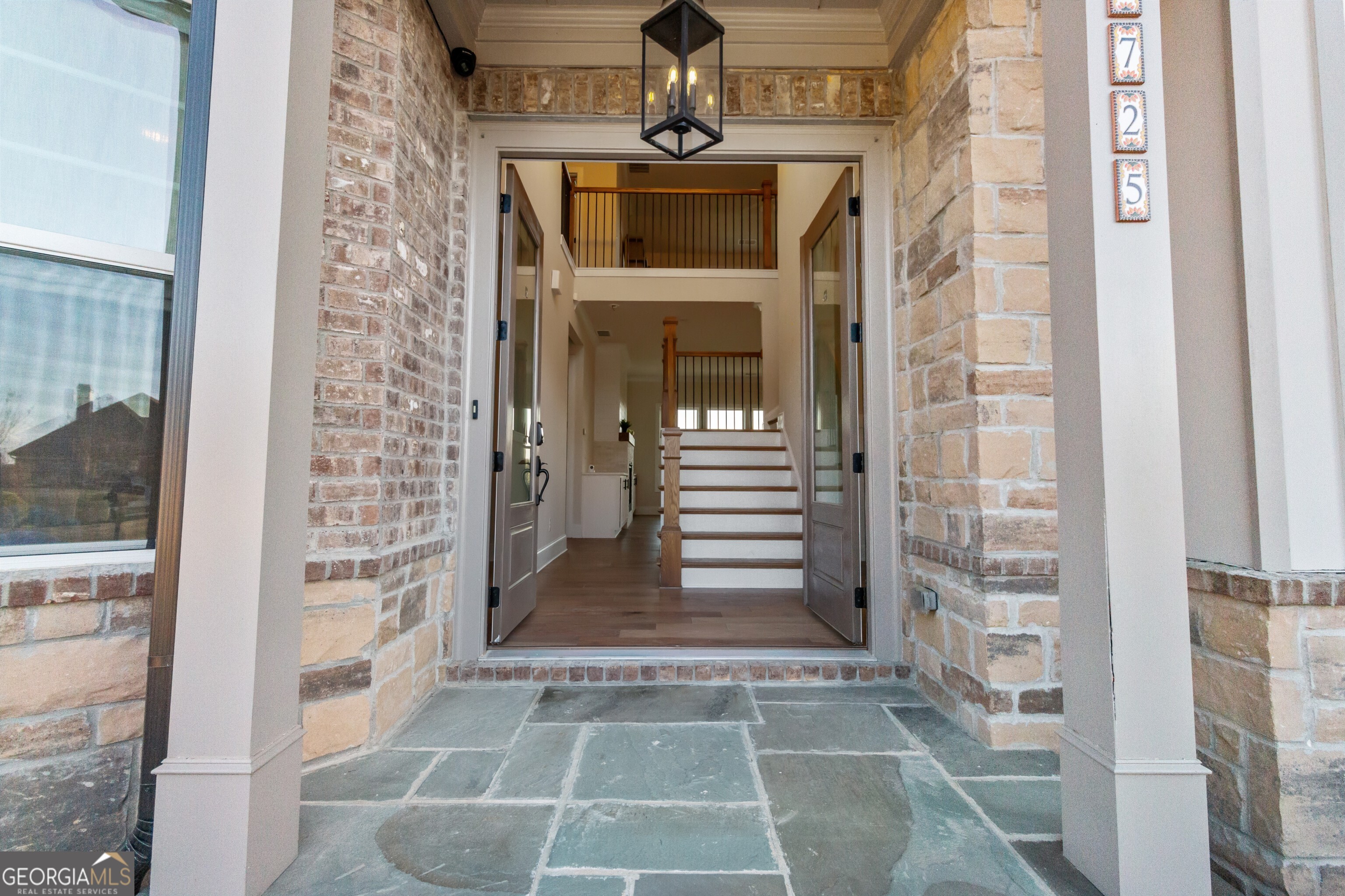 4725 Cardinal Ridge Way