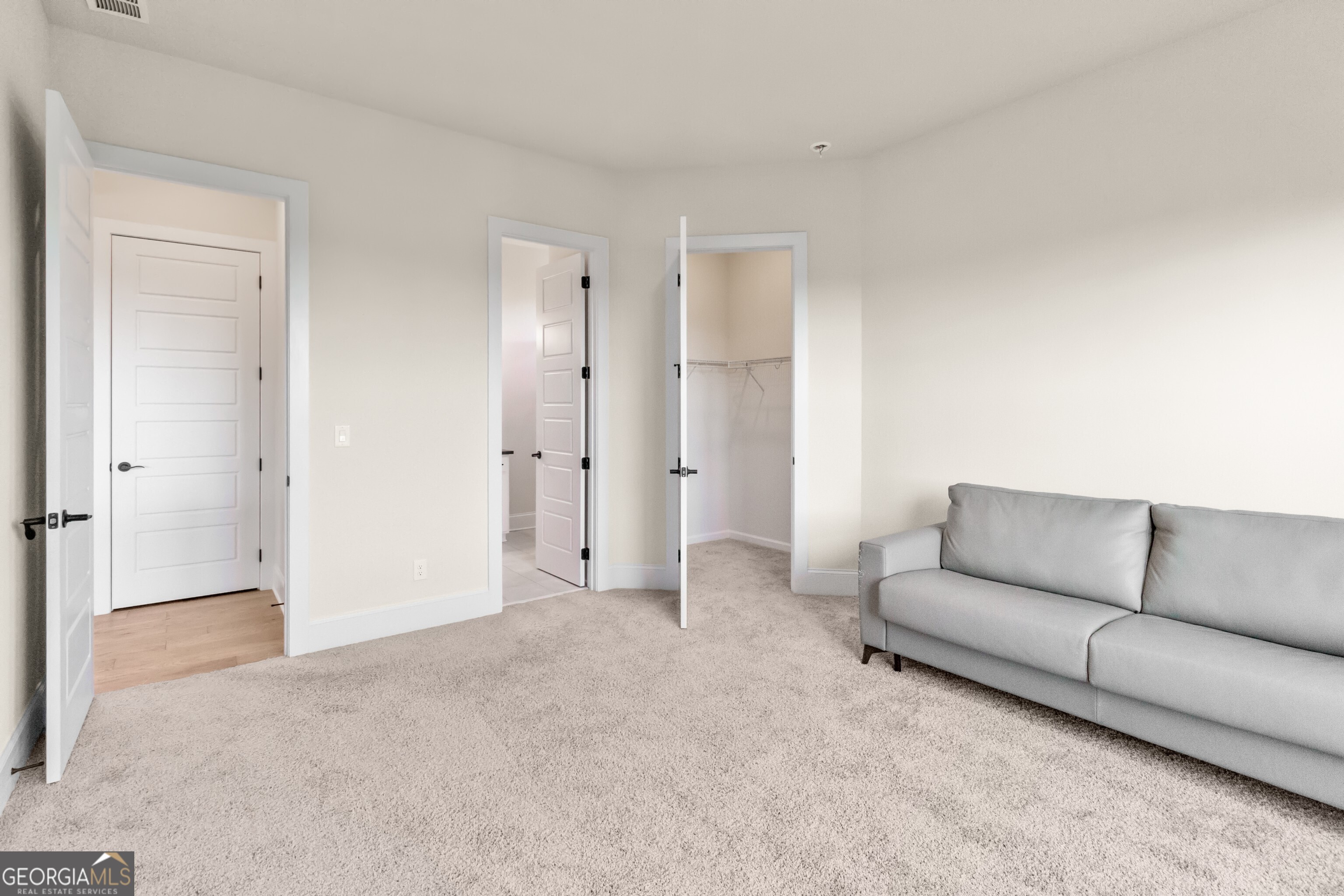 4725 Cardinal Ridge Way