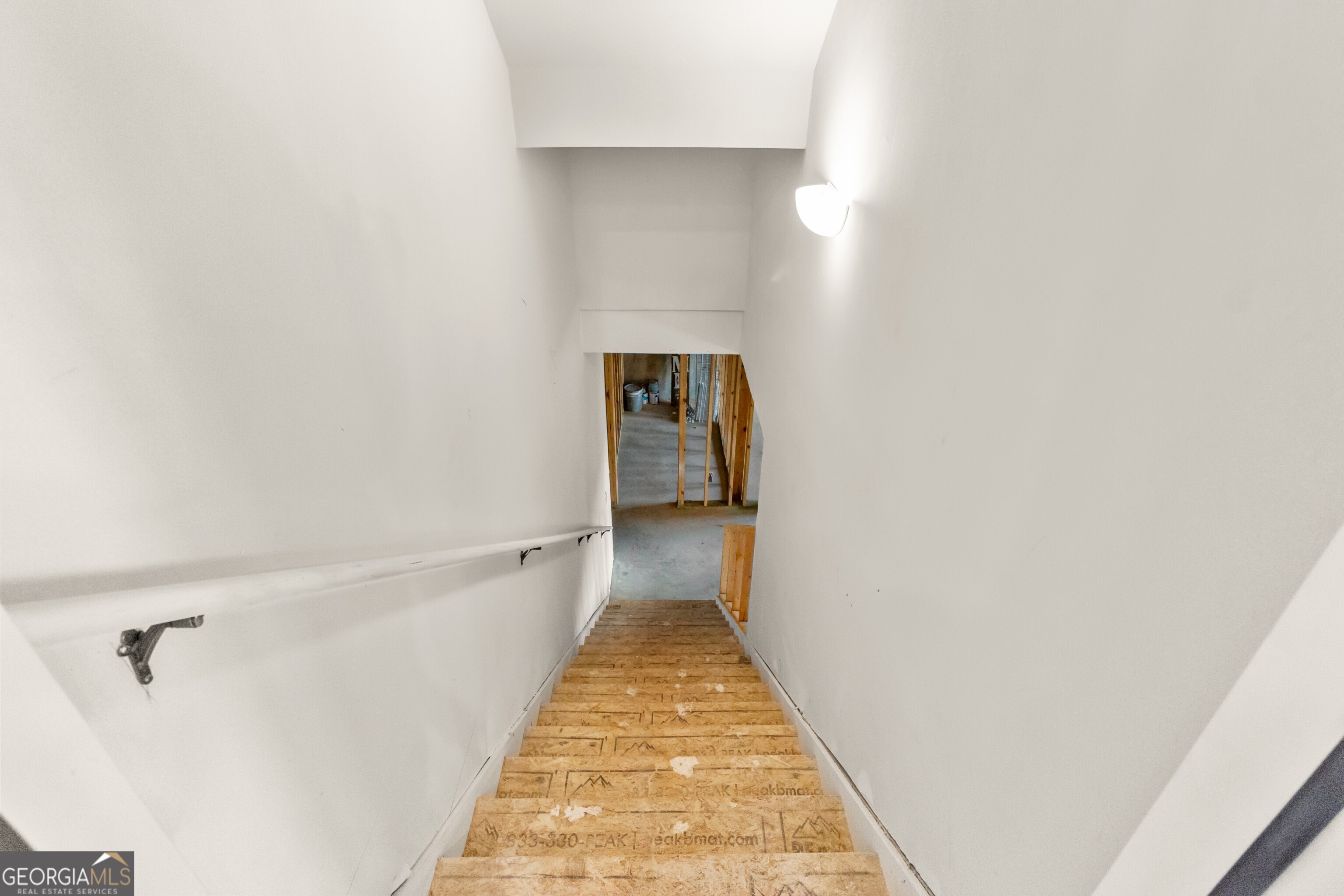 4725 Cardinal Ridge Way