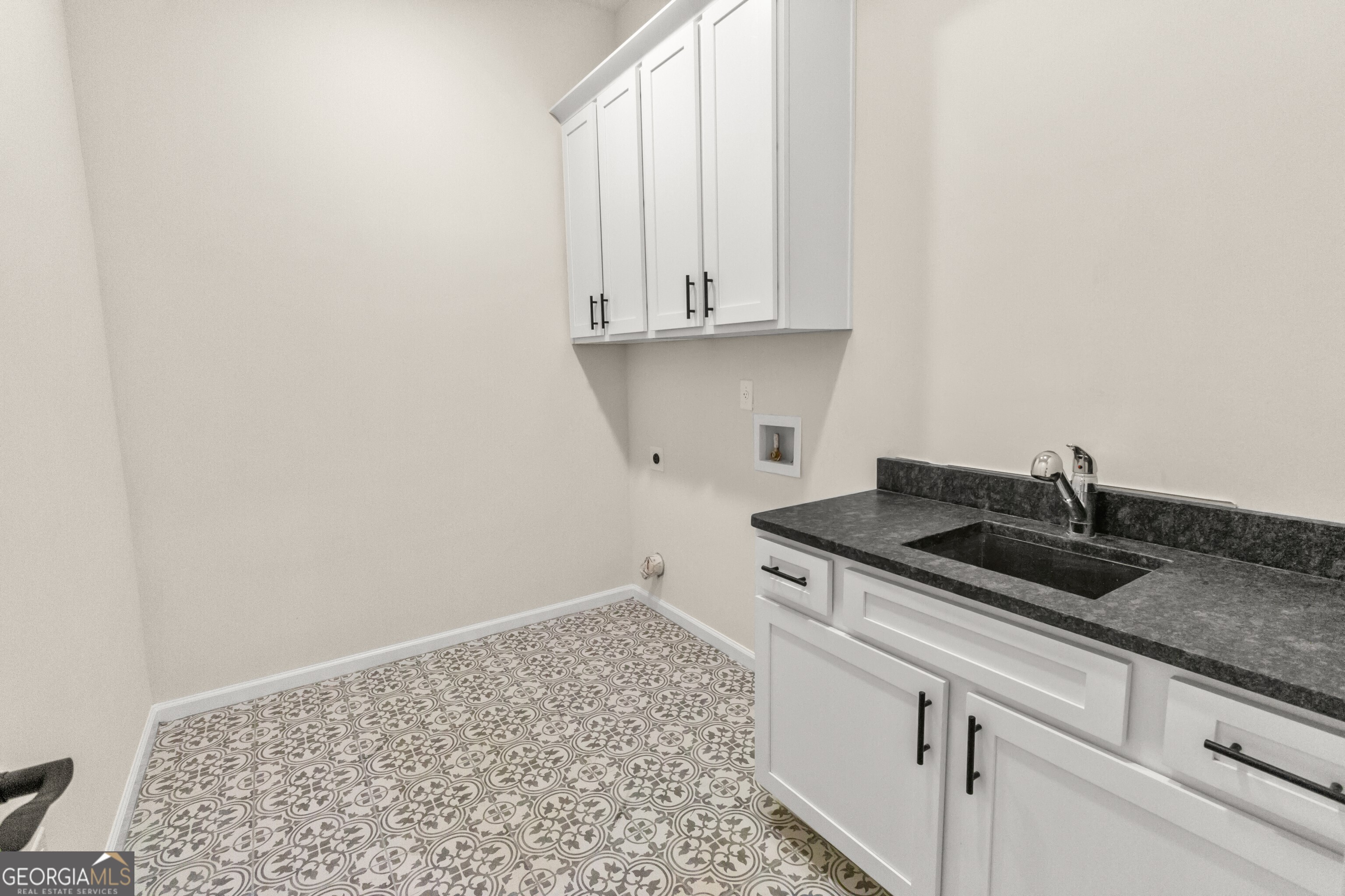 4725 Cardinal Ridge Way