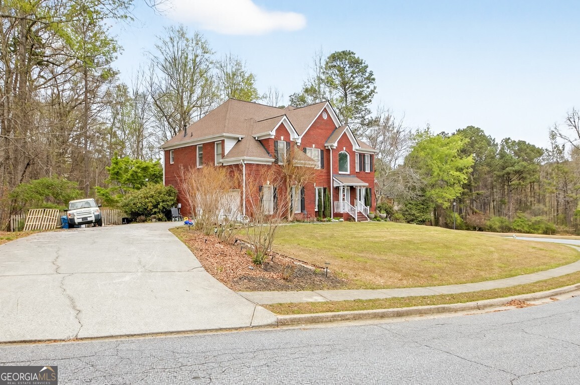 2115 Lee Patrick Drive