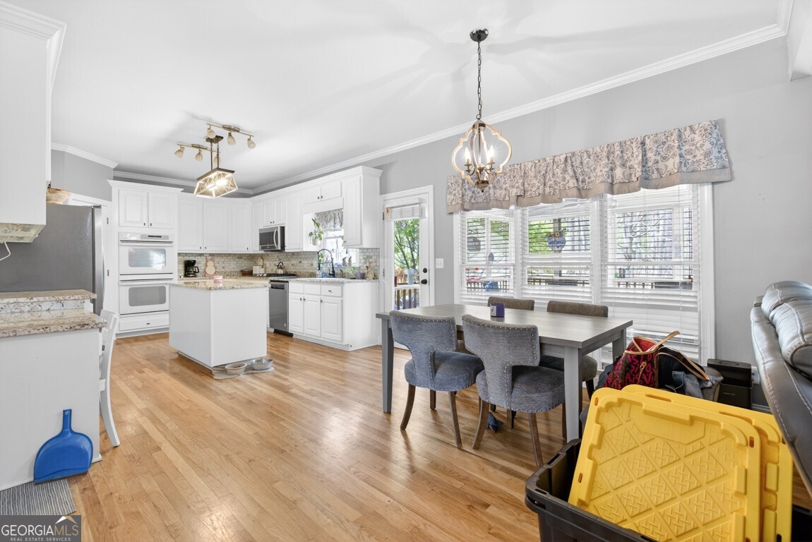 2115 Lee Patrick Drive