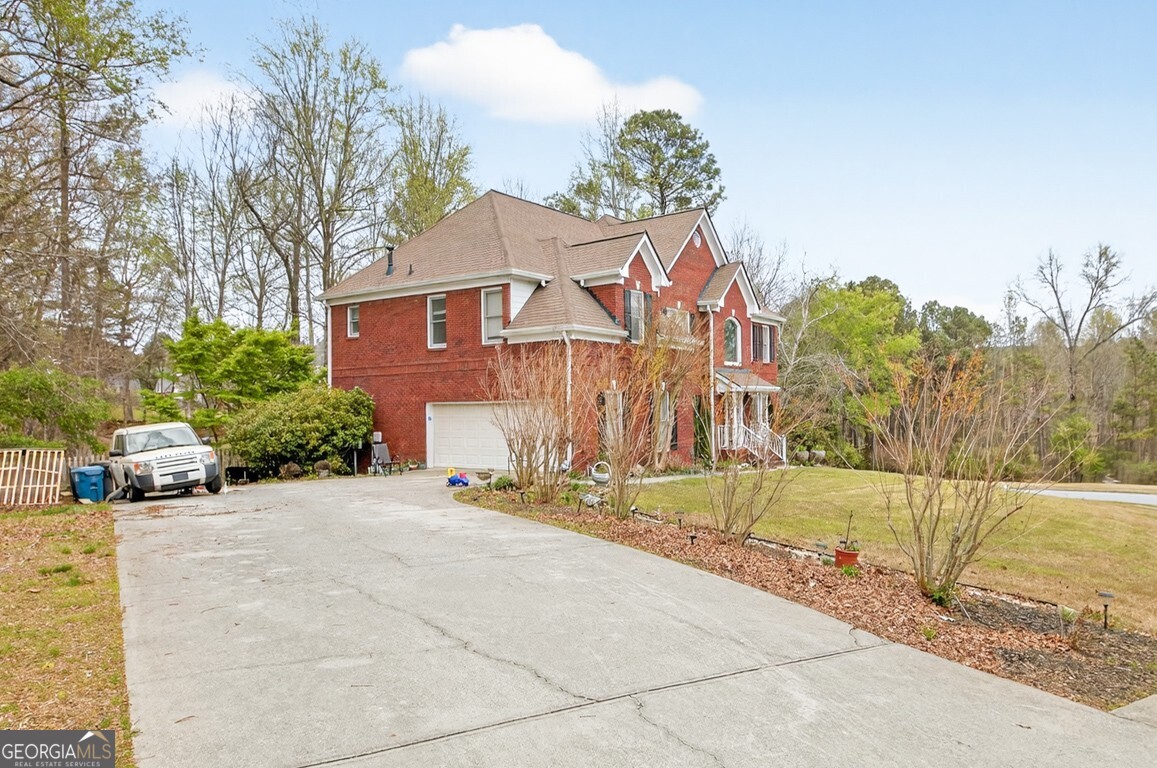 2115 Lee Patrick Drive