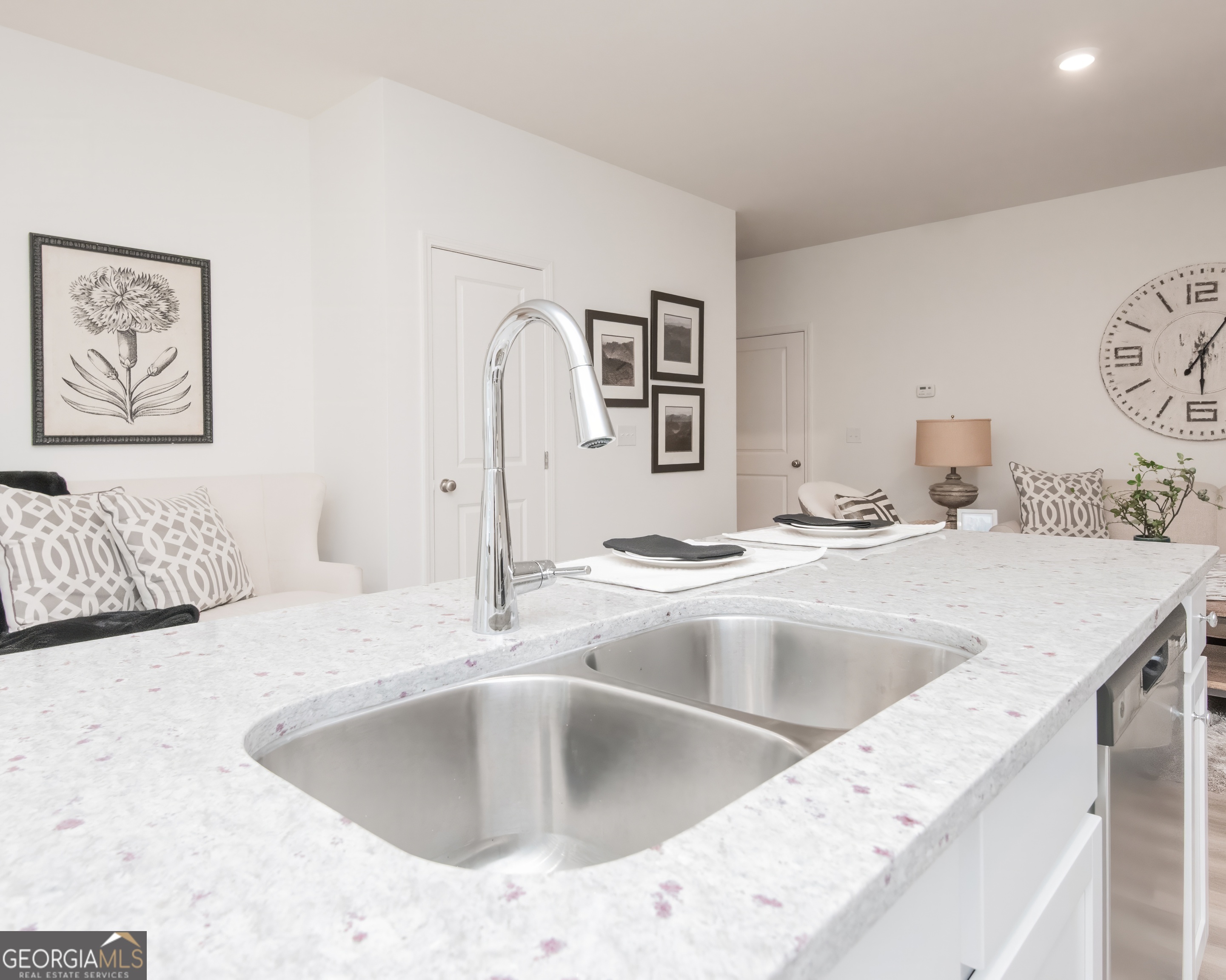 1569 Salem Drive # 85