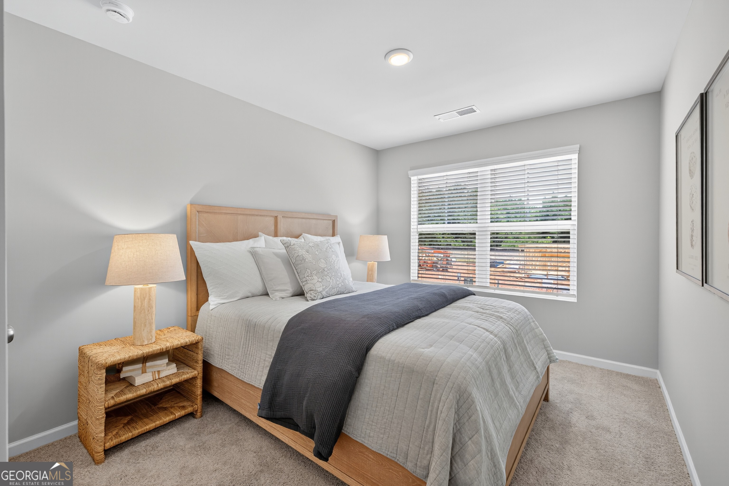 2837 Lillian Lane