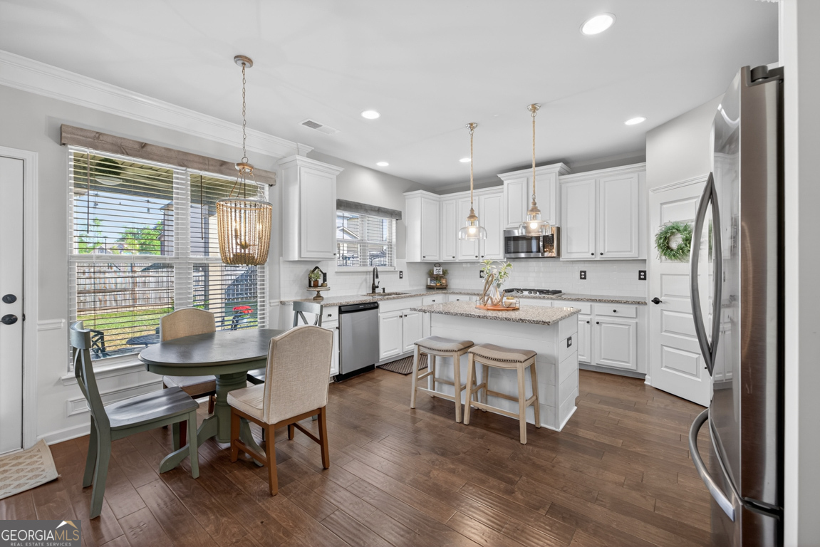 928 Shannon Mist Drive