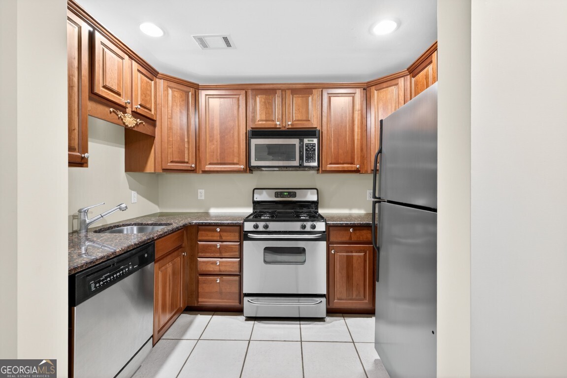 4207 Wyndam Hill Drive