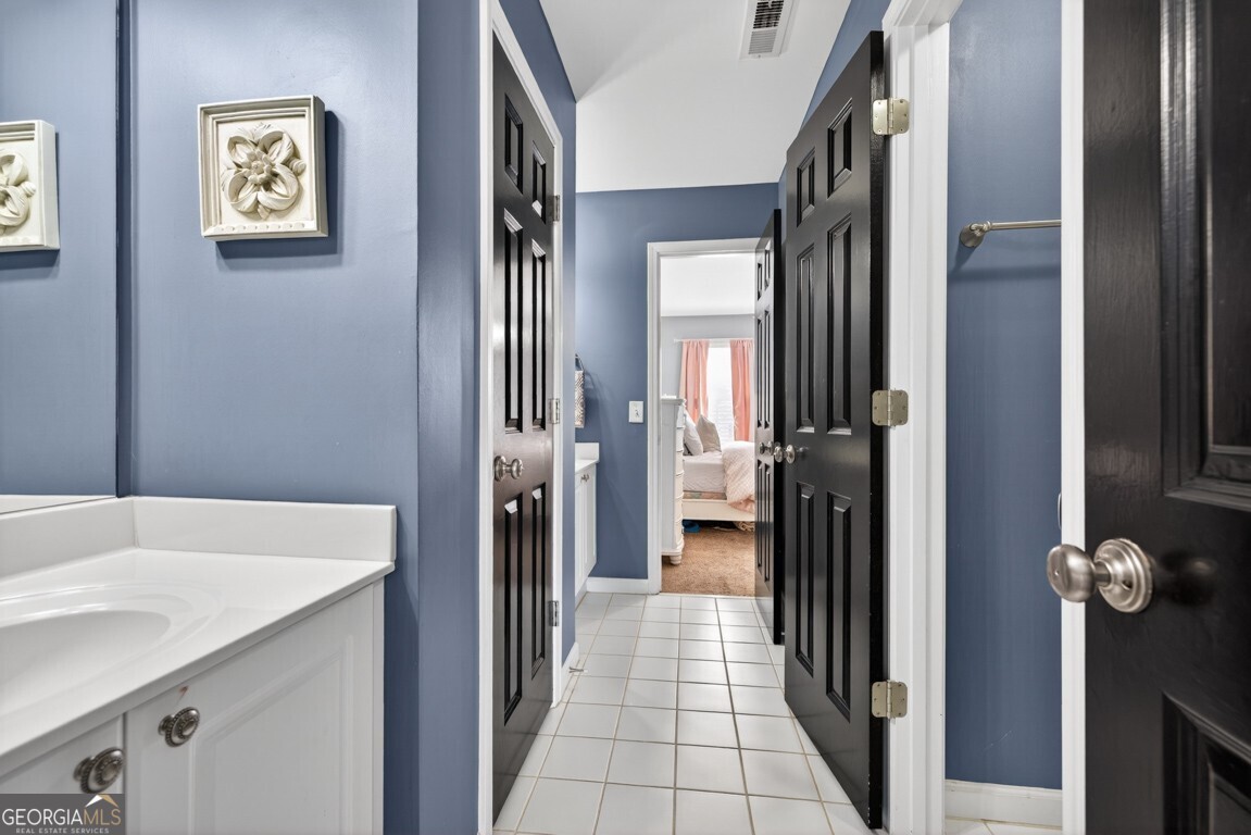 4207 Wyndam Hill Drive