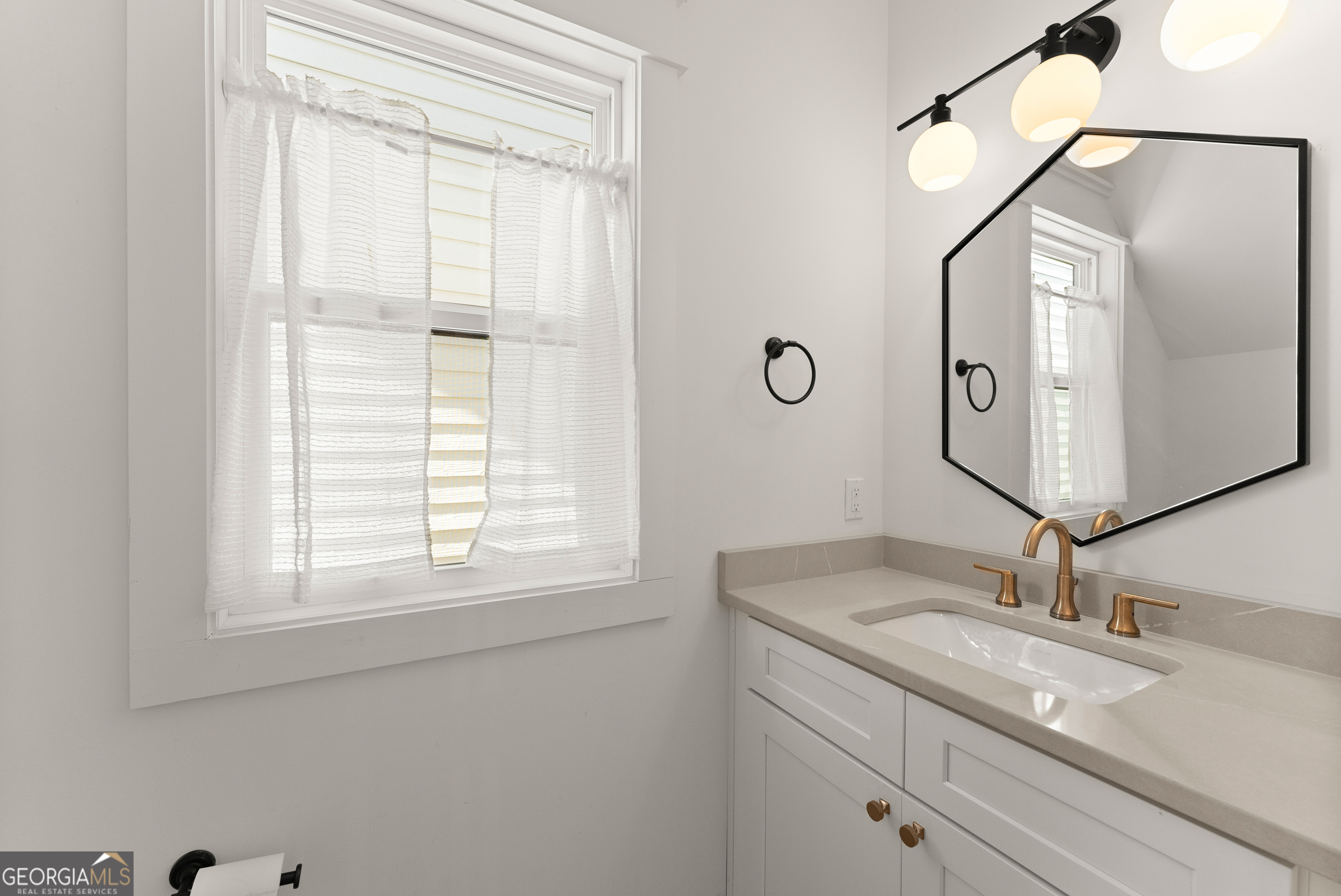 35 Cottonwood Street