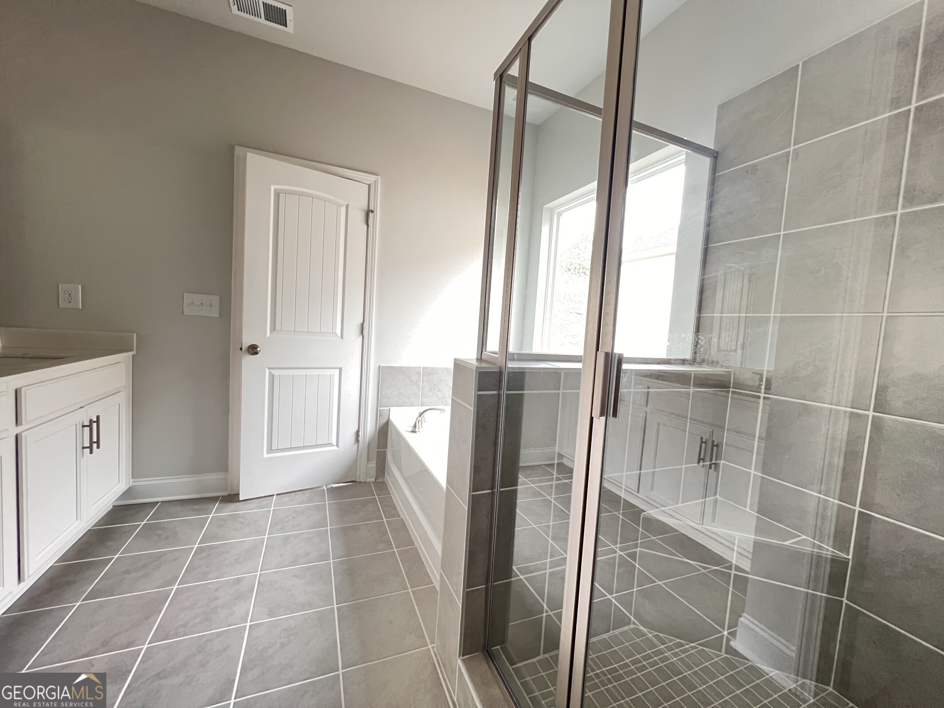176 Greenview Court
