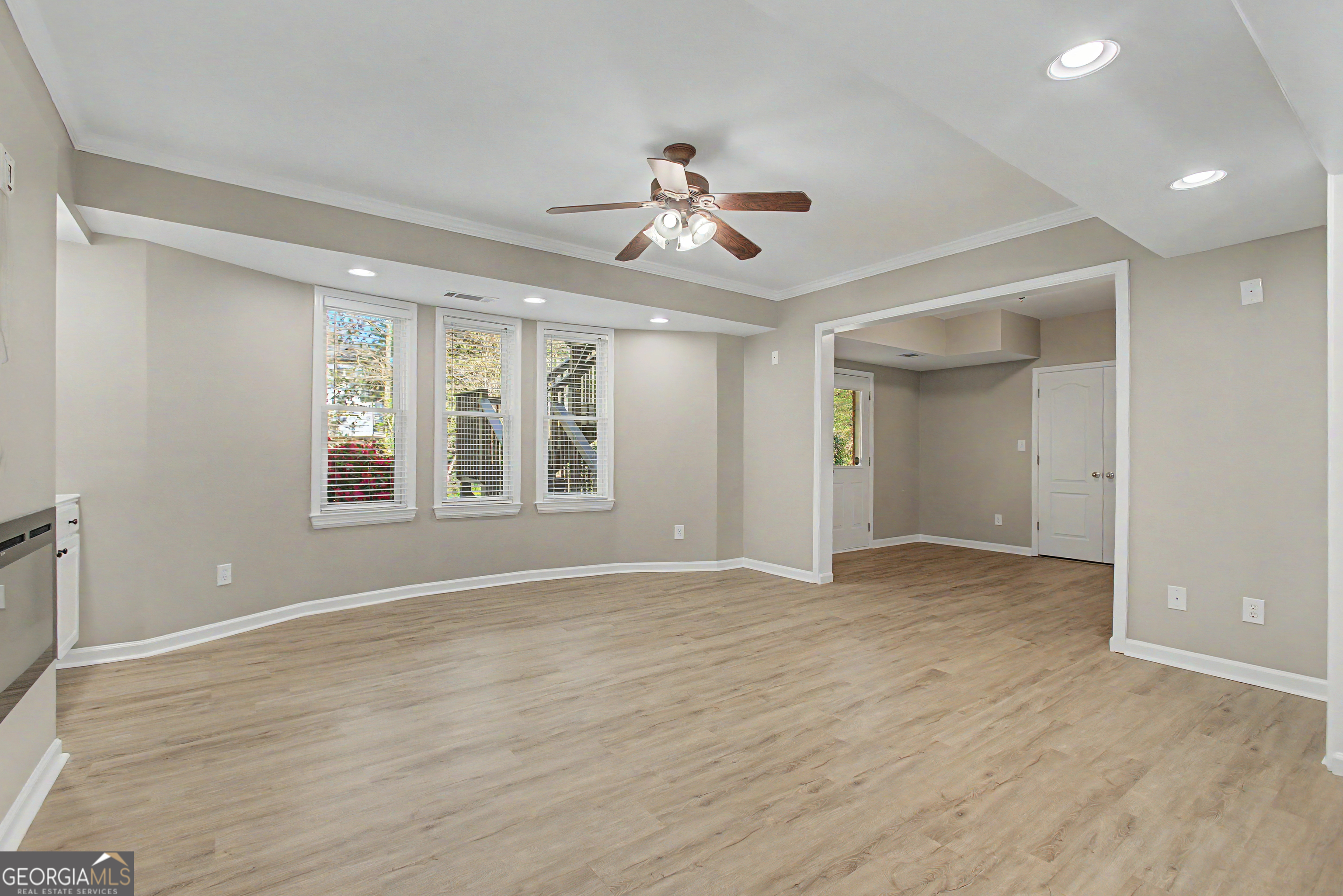 1660 Archmont Circle