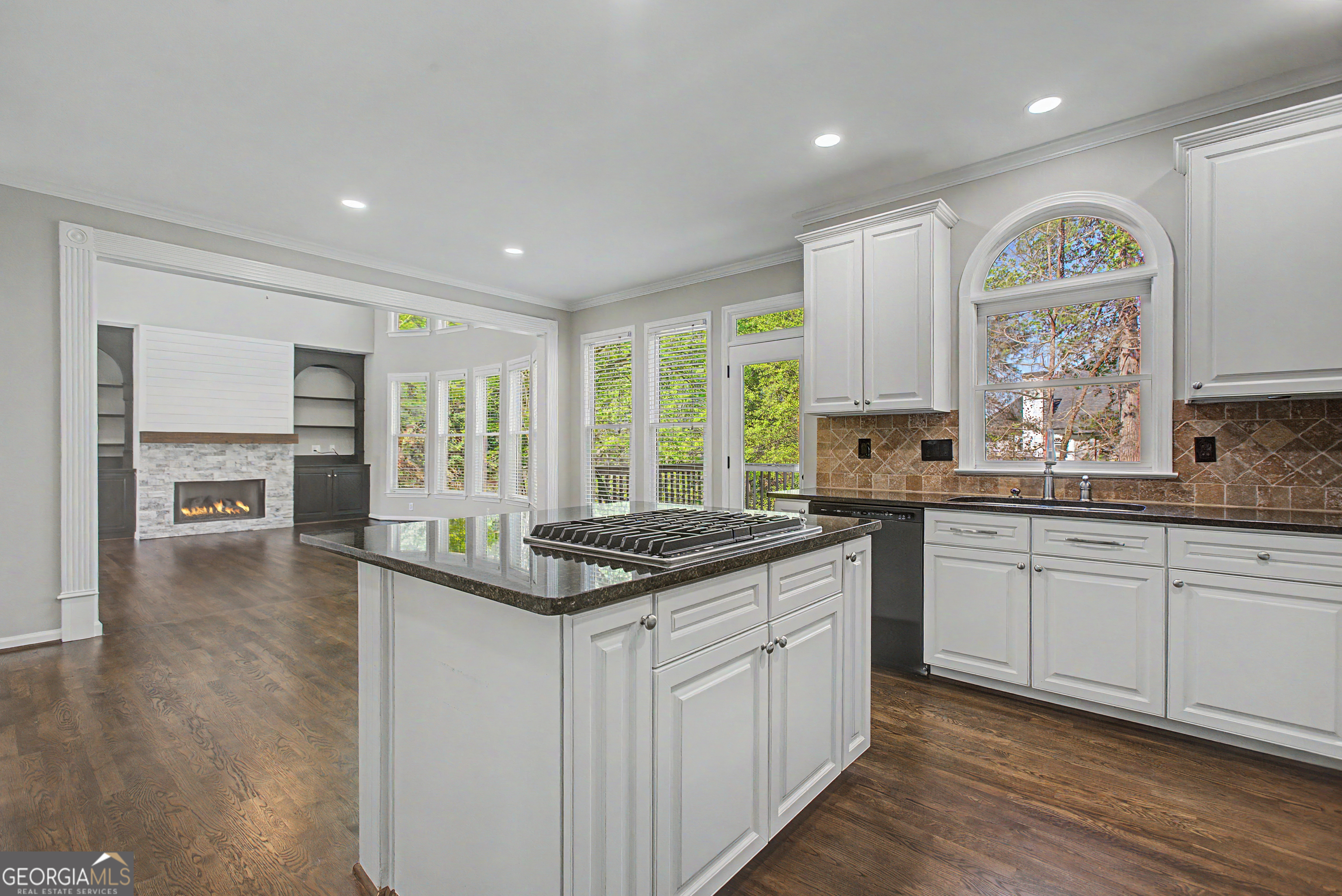 1660 Archmont Circle