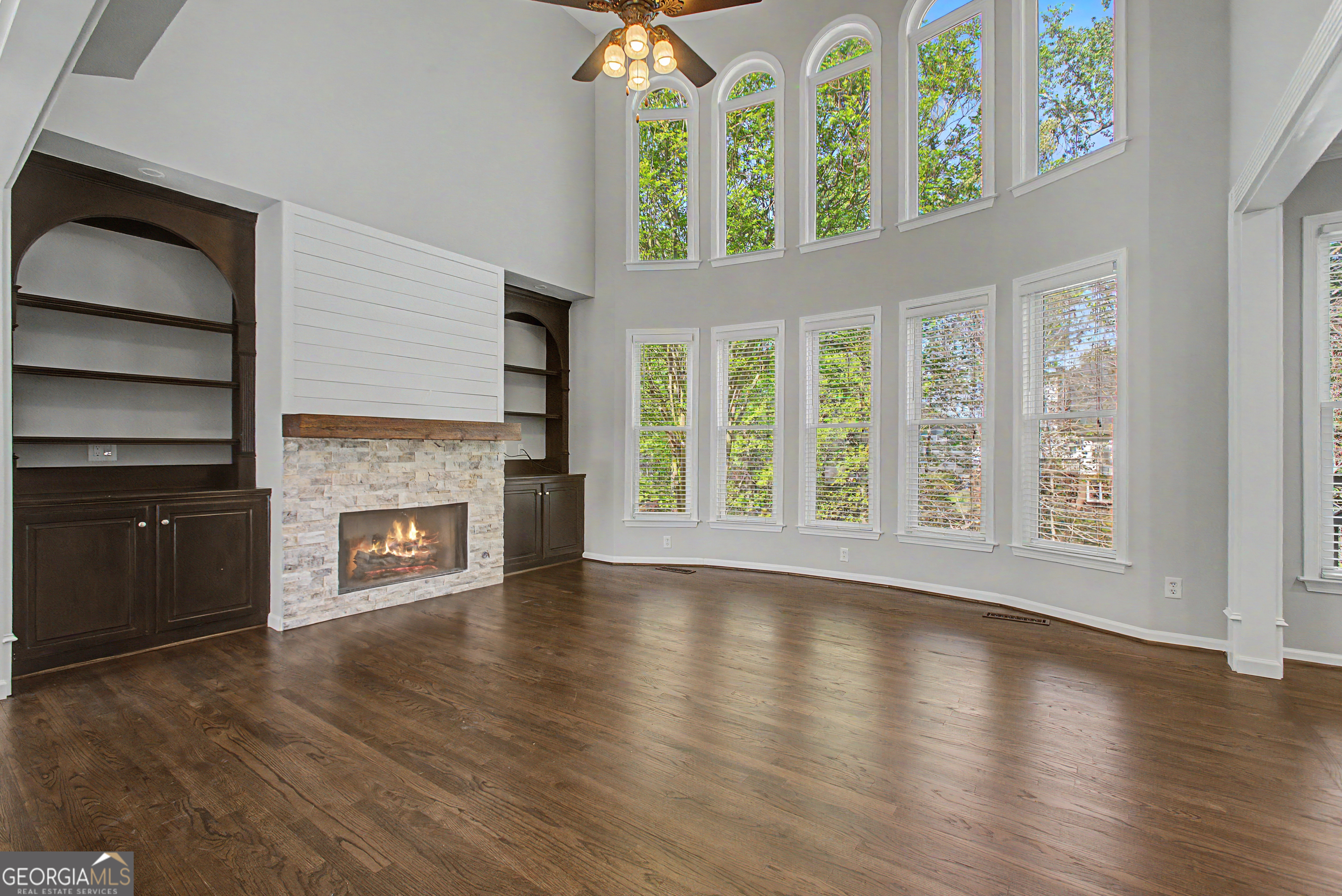 1660 Archmont Circle