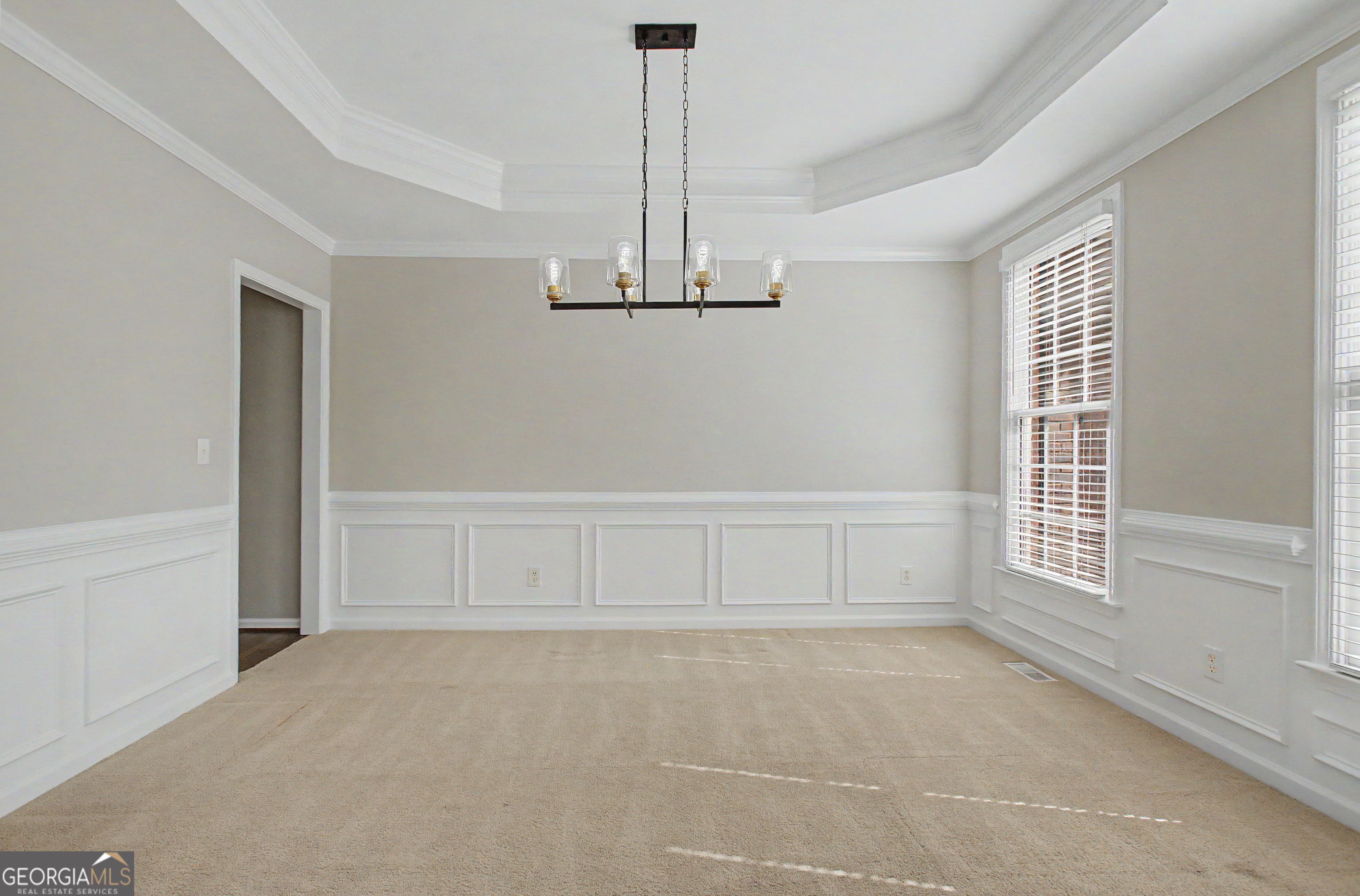 1660 Archmont Circle