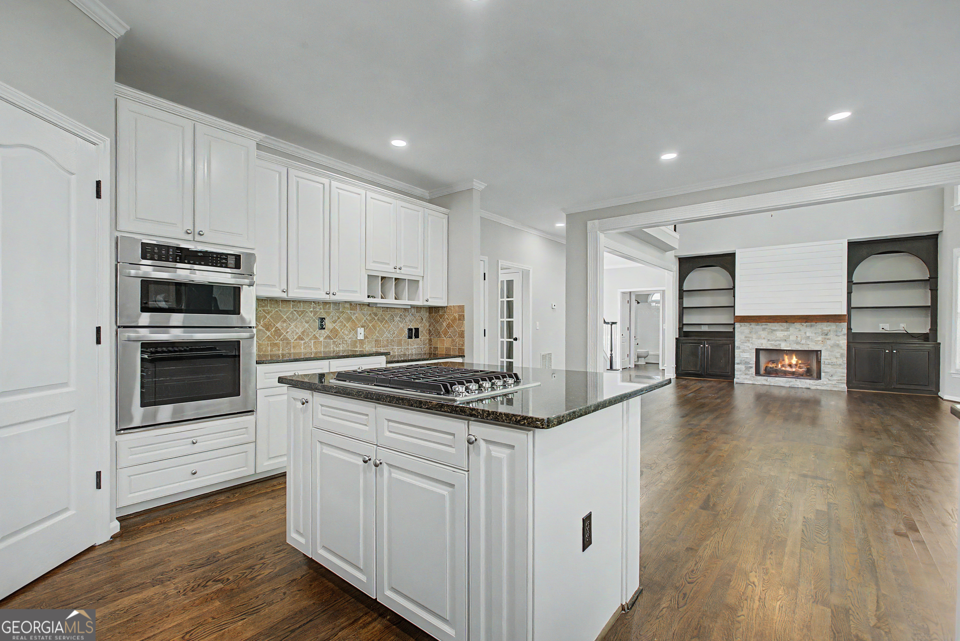 1660 Archmont Circle