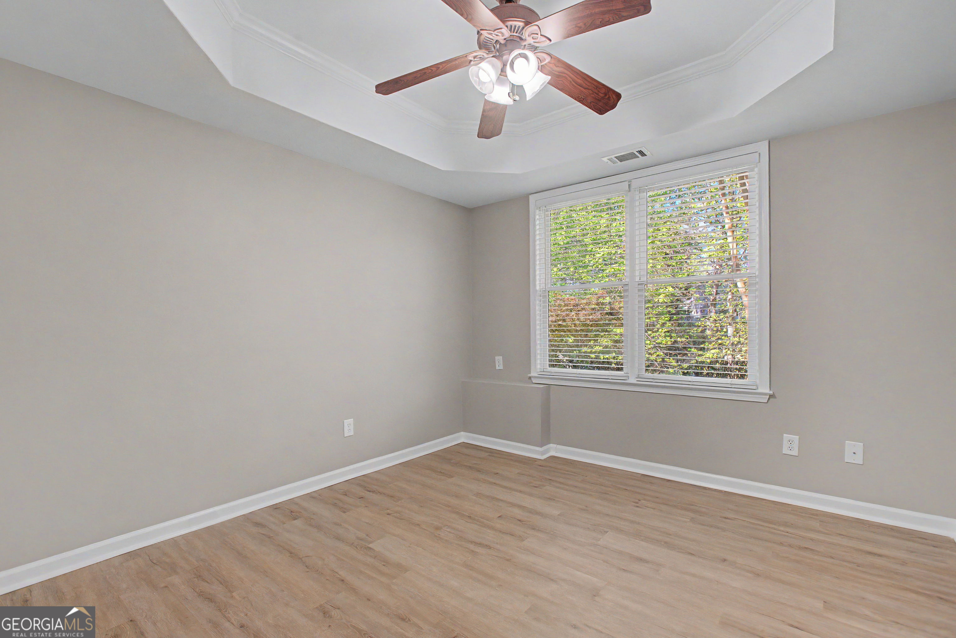 1660 Archmont Circle