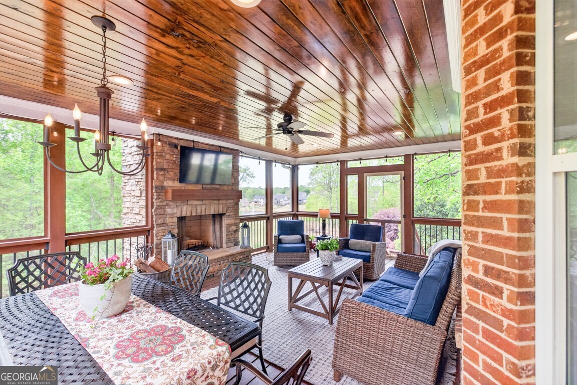979 Old Forge Lane