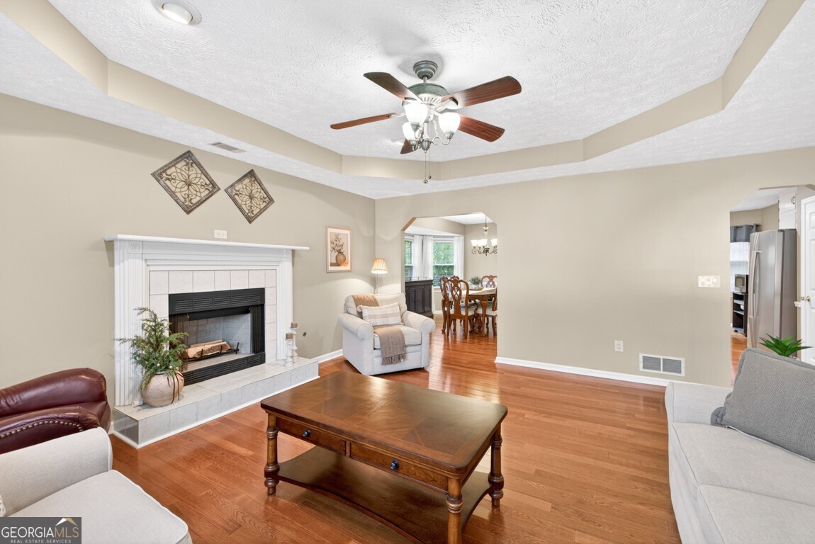 1440 Chalet Circle