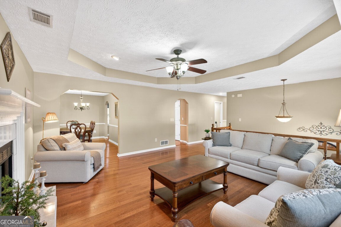 1440 Chalet Circle