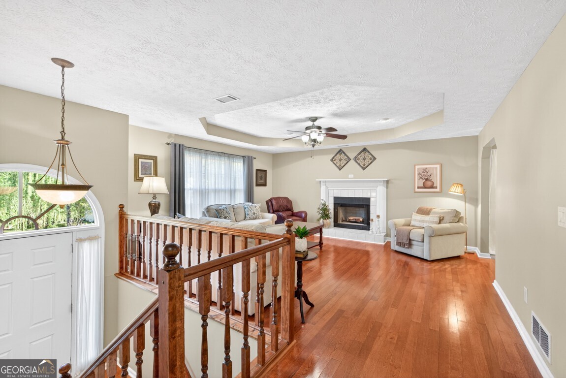 1440 Chalet Circle