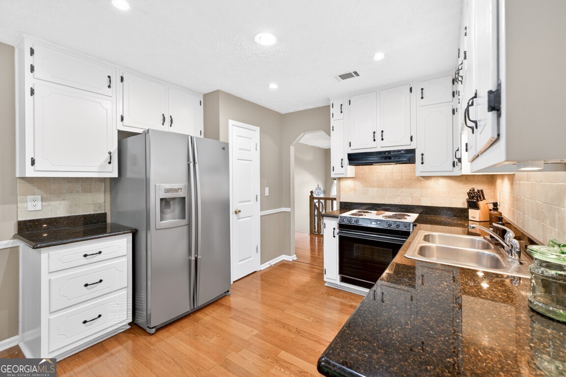 1440 Chalet Circle