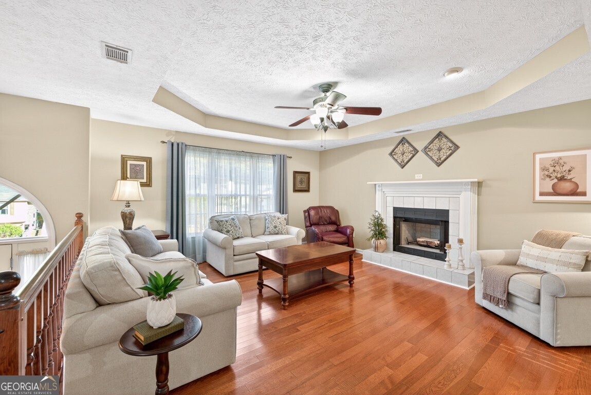 1440 Chalet Circle