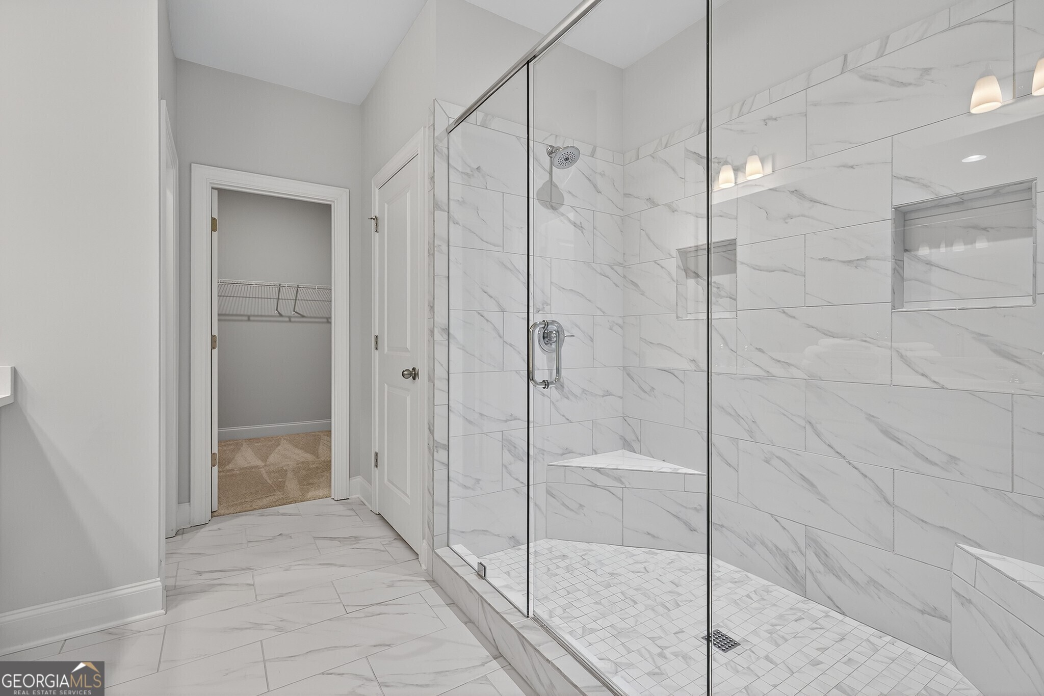 5667 Evelyn Lane