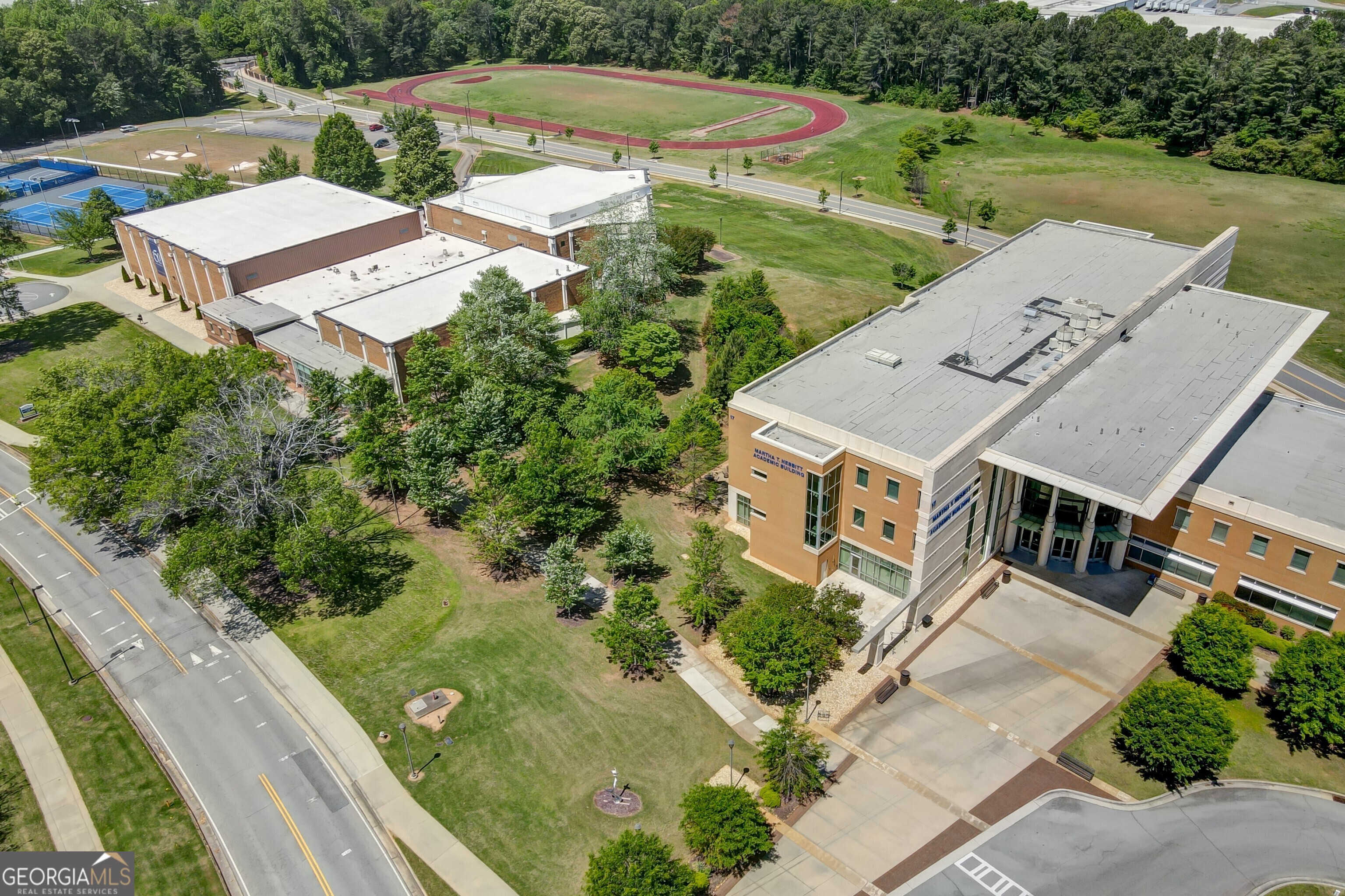 5667 Evelyn Lane