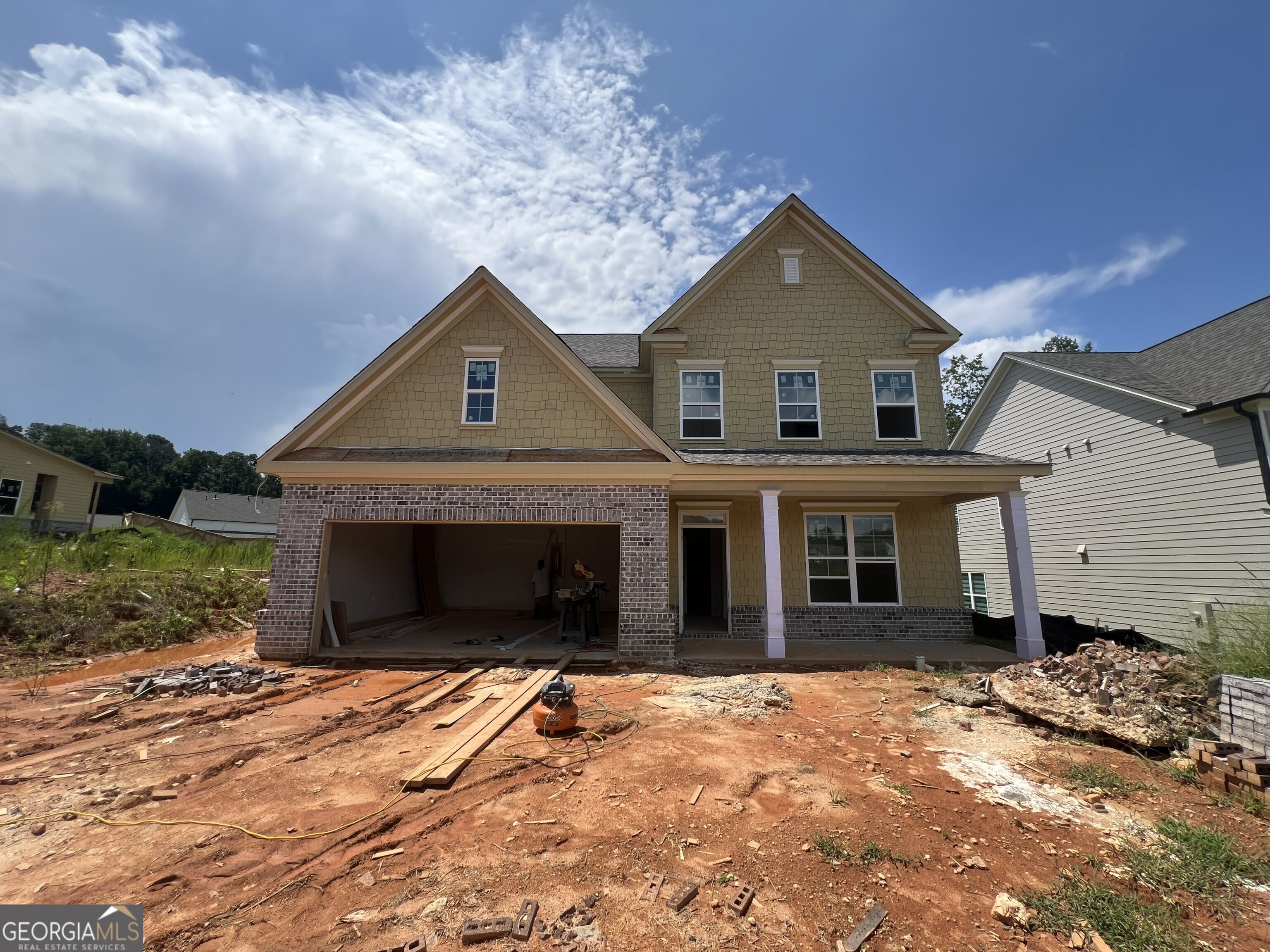 5667 Evelyn Lane