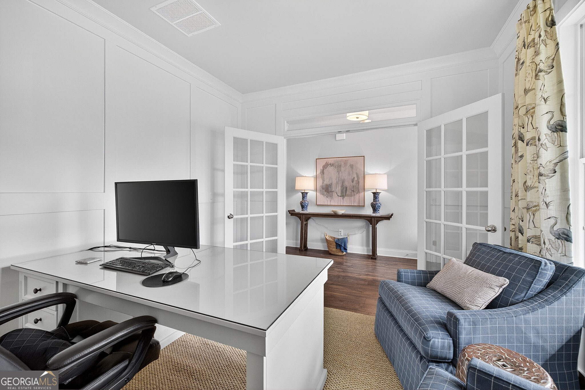 5667 Evelyn Lane