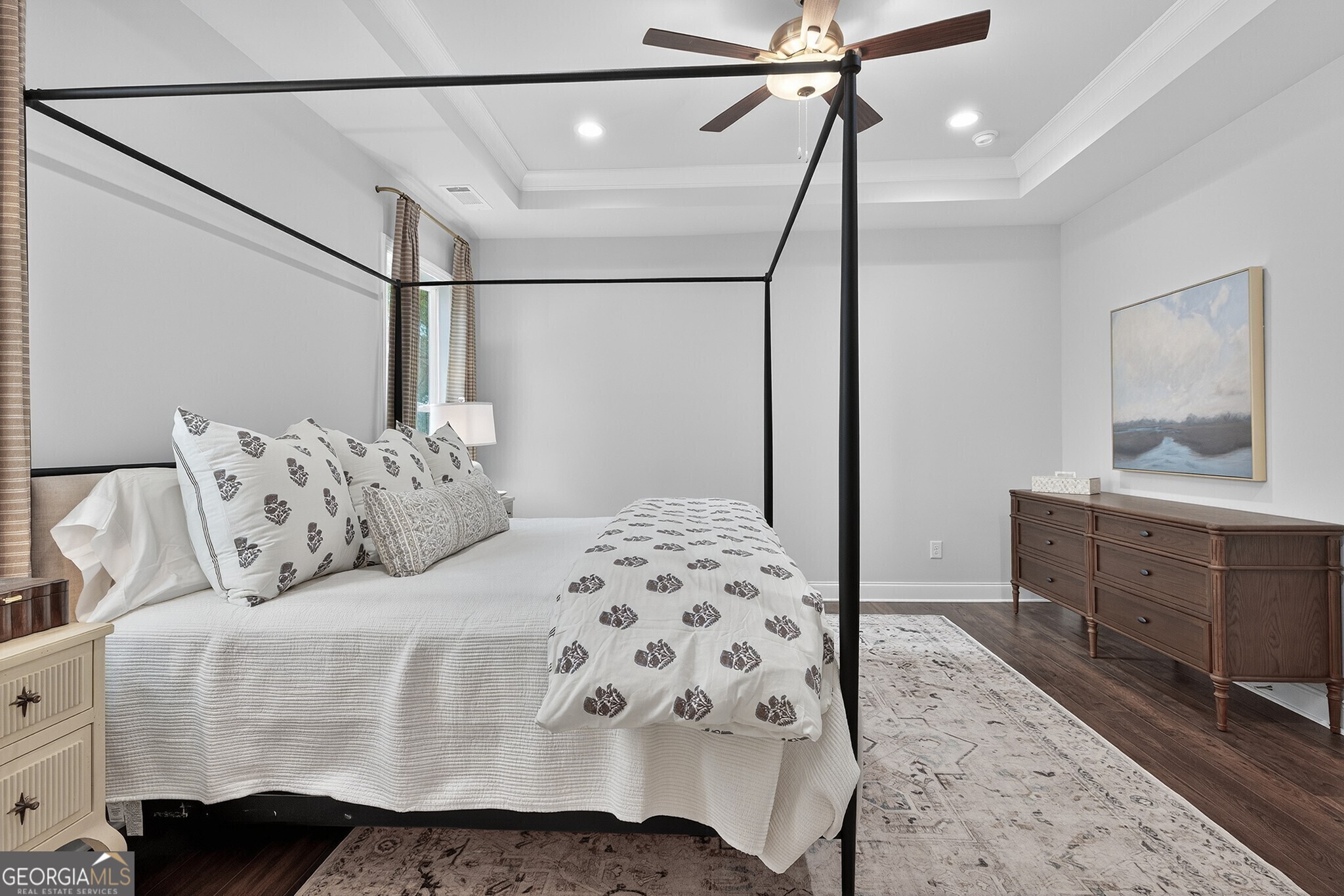 5659 Evelyn Lane